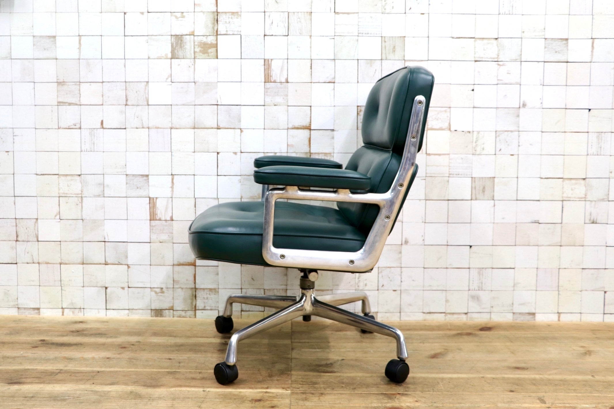 GMJO87S○Herman Miller / ハーマンミラー イームズ エグゼクティブチェア タイムライフチェア 本革 グリーン チャールズ＆レイ 定価約95万