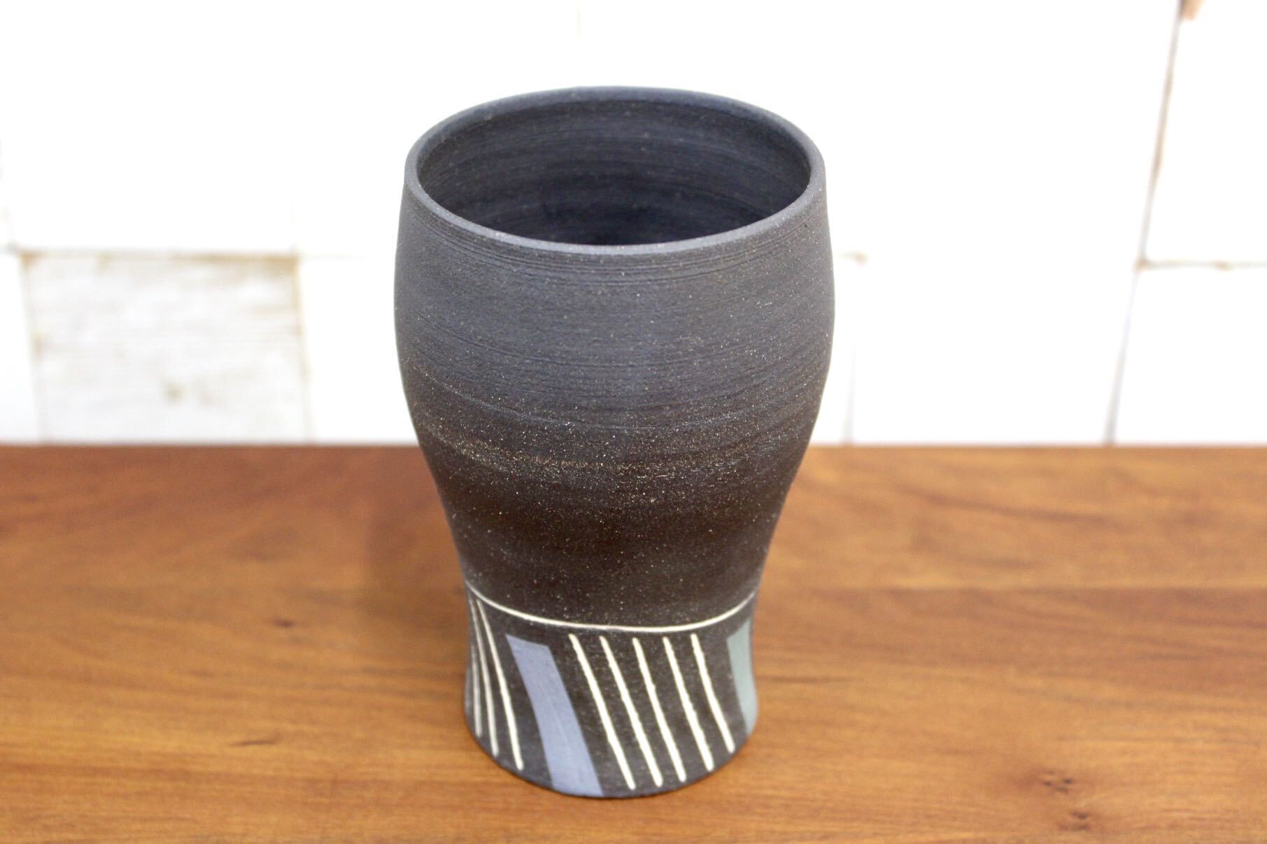 GMJO122A〇市野悟窯 市野哲次 丹波焼 彩色線象嵌 ビアカップ 陶器 現代陶芸 作家物