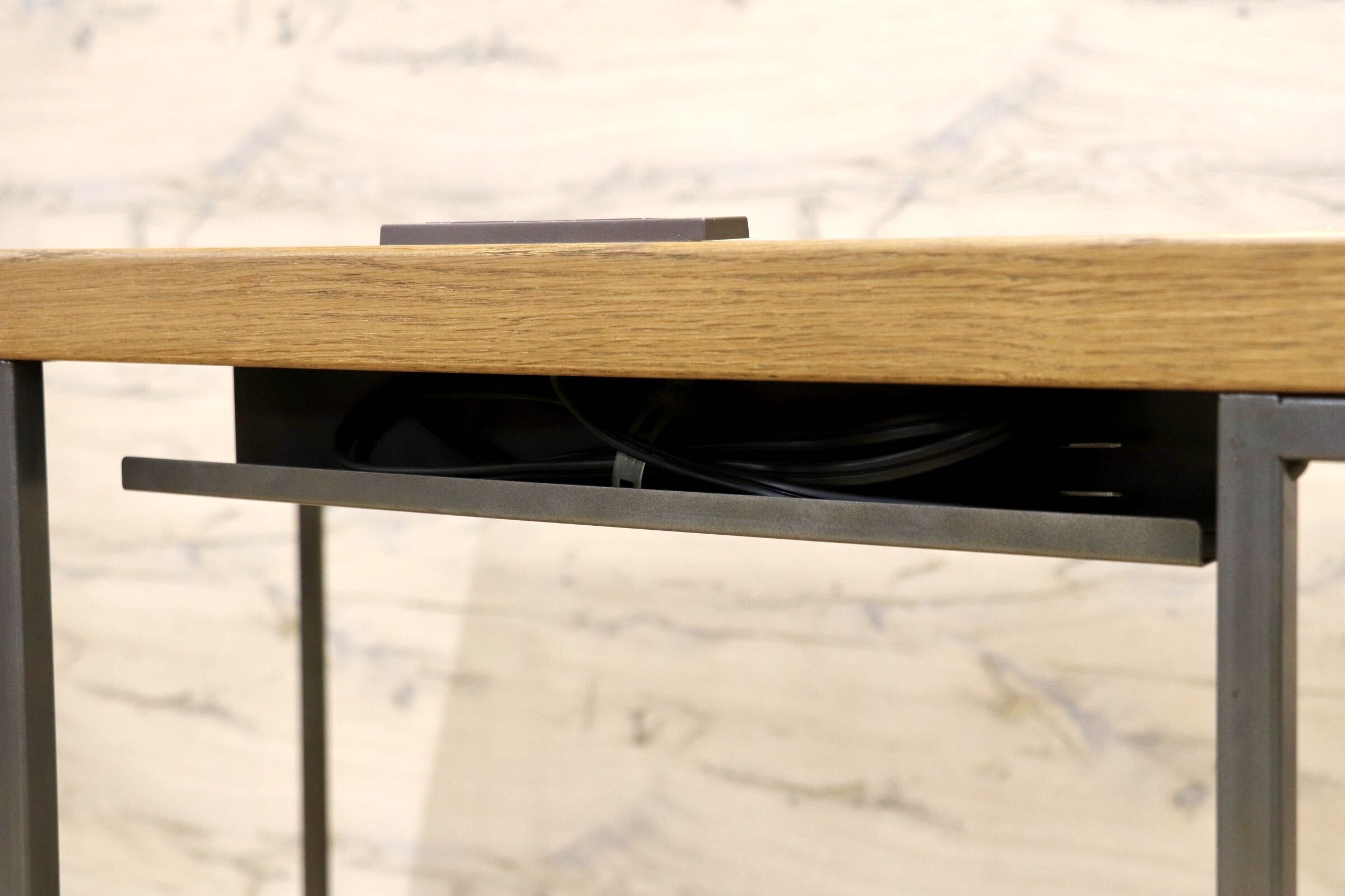 GMJH323A○CRASH GATE / クラッシュゲート DOCK DESK ドックデスク アイアンレッグデスク 関家具 モダン オーク材 展示品 定価約7.4万円