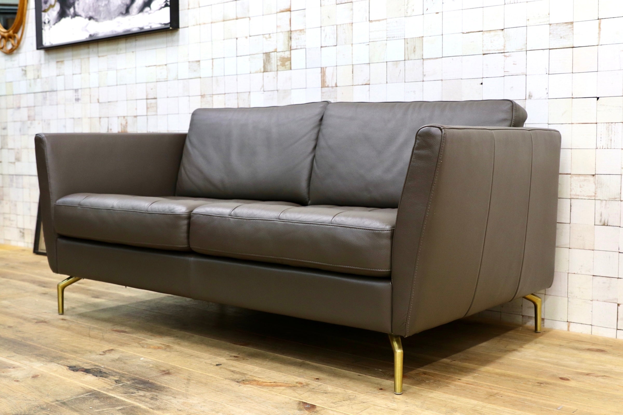 GMJK292B○BoConcept / ボーコンセプト Osaka 2人掛けソファ 本革 トープ Nordic Grain レザー アンダース・ノルガード 北欧 定価約44万