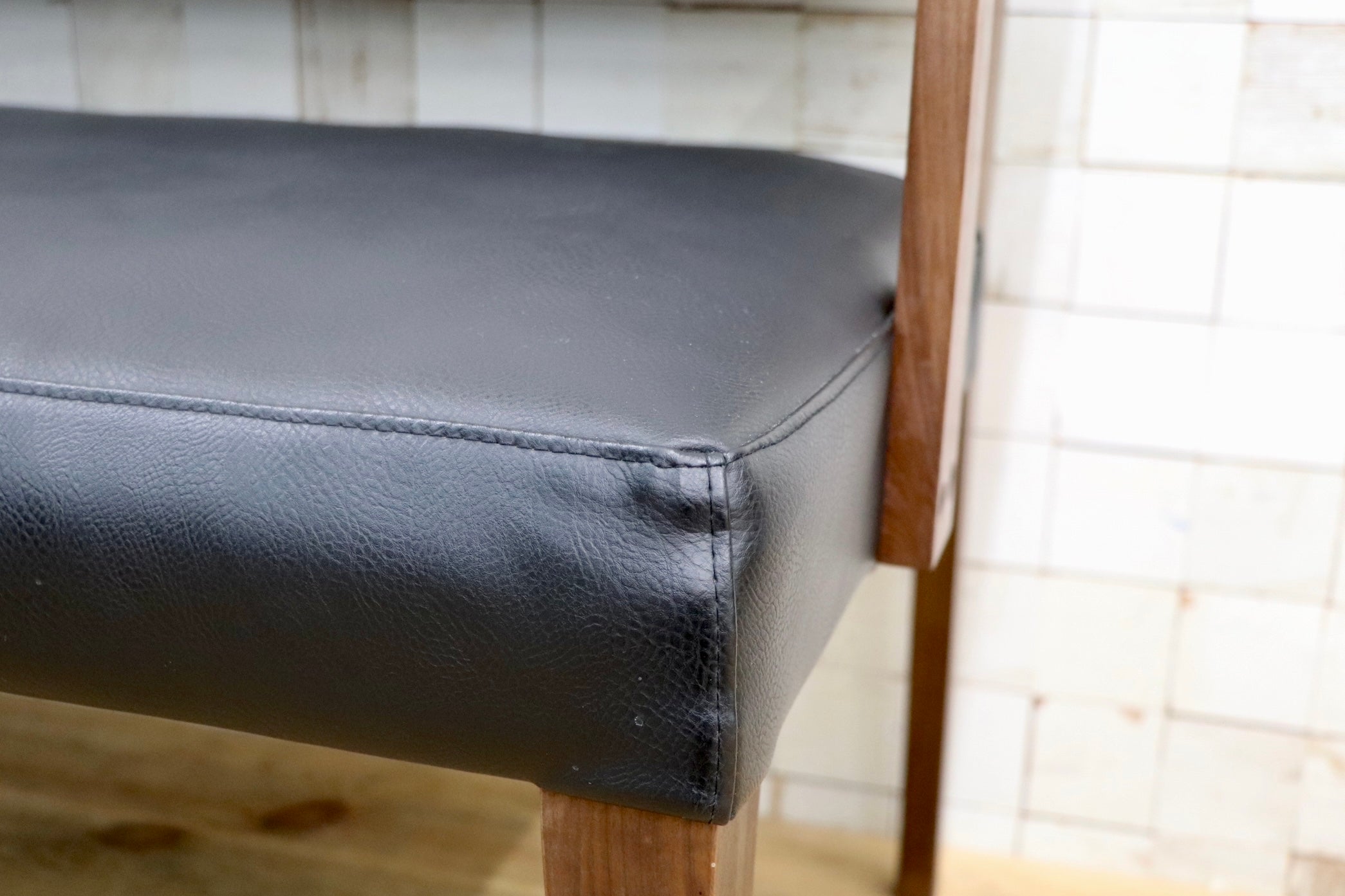 GMJS221B〇関家具 CAIN / カイン 椅子 モダン ブラック ウォールナット ダイニングチェア 木製 ダイニングベンチ 3人掛け 定価約8.7万