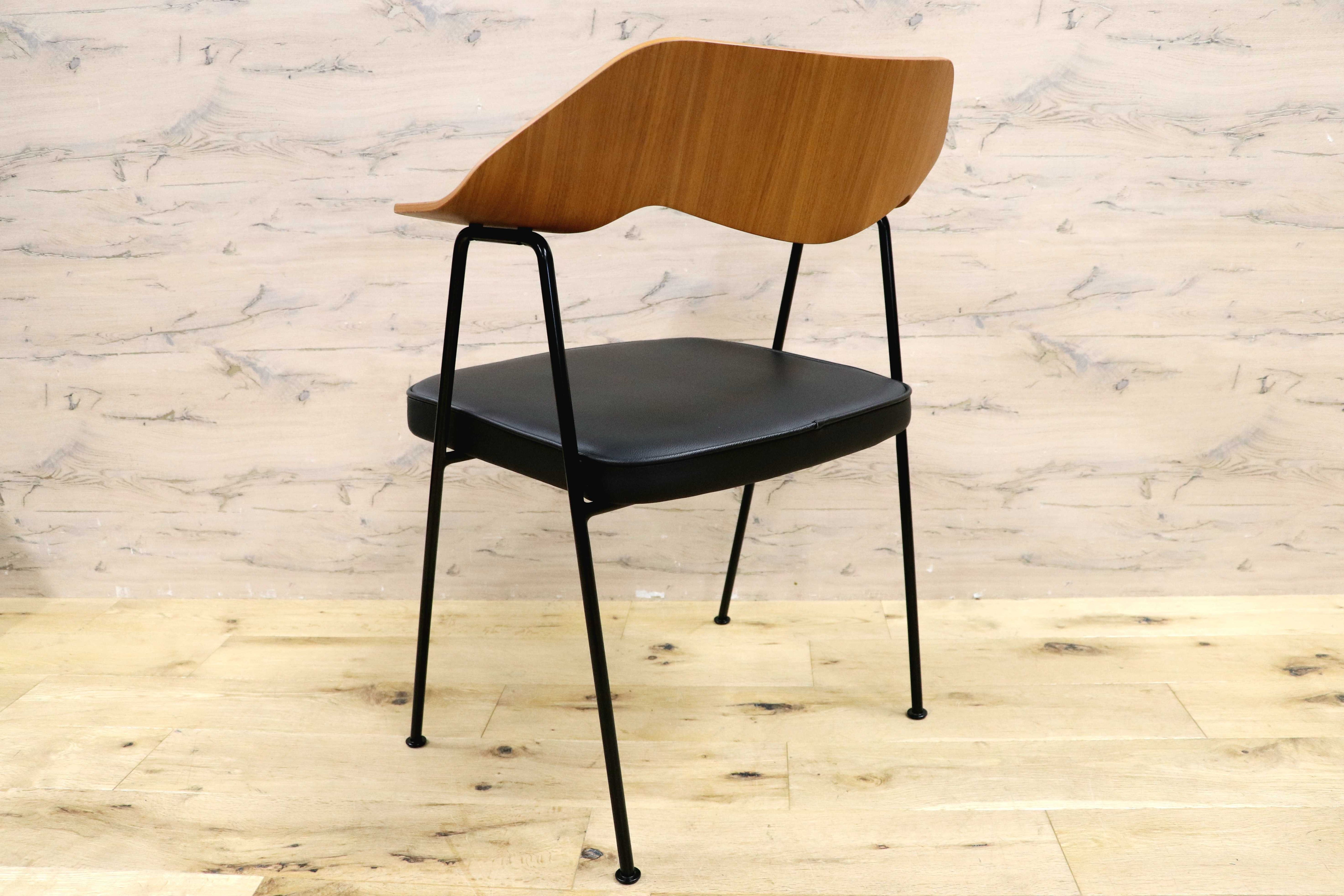 GMIK573E○ACTUS / アクタス Case Furniture 675チェア ロビン・デイ 椅子 本革 レザーシート オークフレーム スチールレッグ 展示品