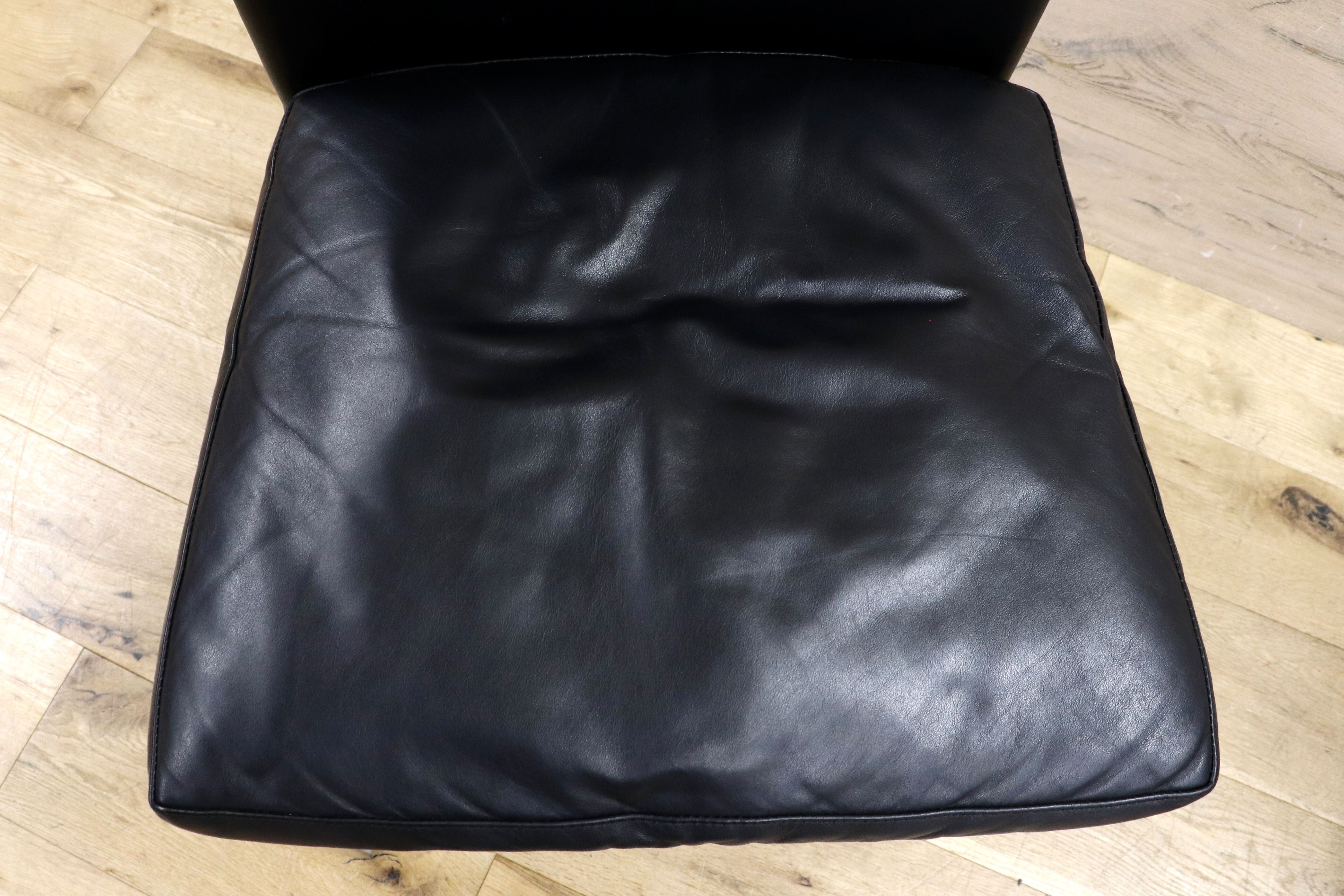 GMIK409B○B&B ITALIA MAXALTOEUNICE ダイニングチェア 椅子 レザー ブラック アントニオ・チッテリオ イタリアモダン 2脚セット 約58万