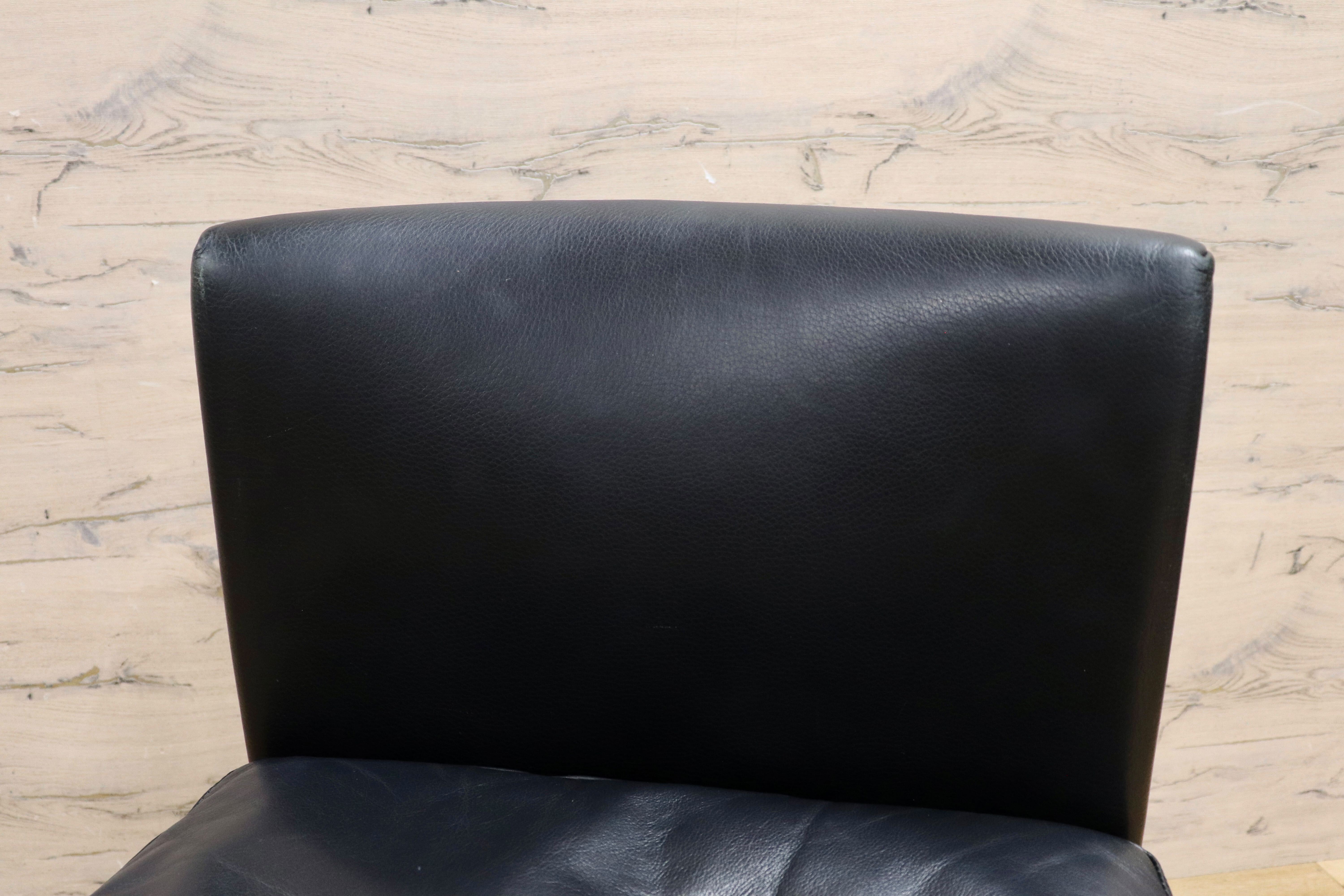 GMIK409B○B&B ITALIA MAXALTOEUNICE ダイニング GMIK409B○B&B ITALIA MAXALTOEUNICE ダイニング