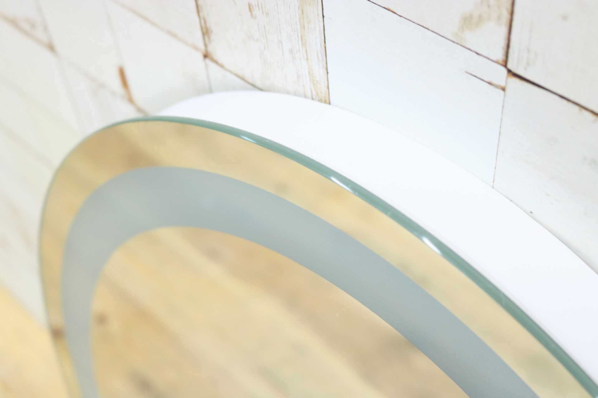 GMIK747L◯ウォールミラー 壁掛け鏡 壁掛けミラー 立て掛けミラー オーバルミラー 楕円形 照明付き フレームレス 店舗什器 モダン 未使用