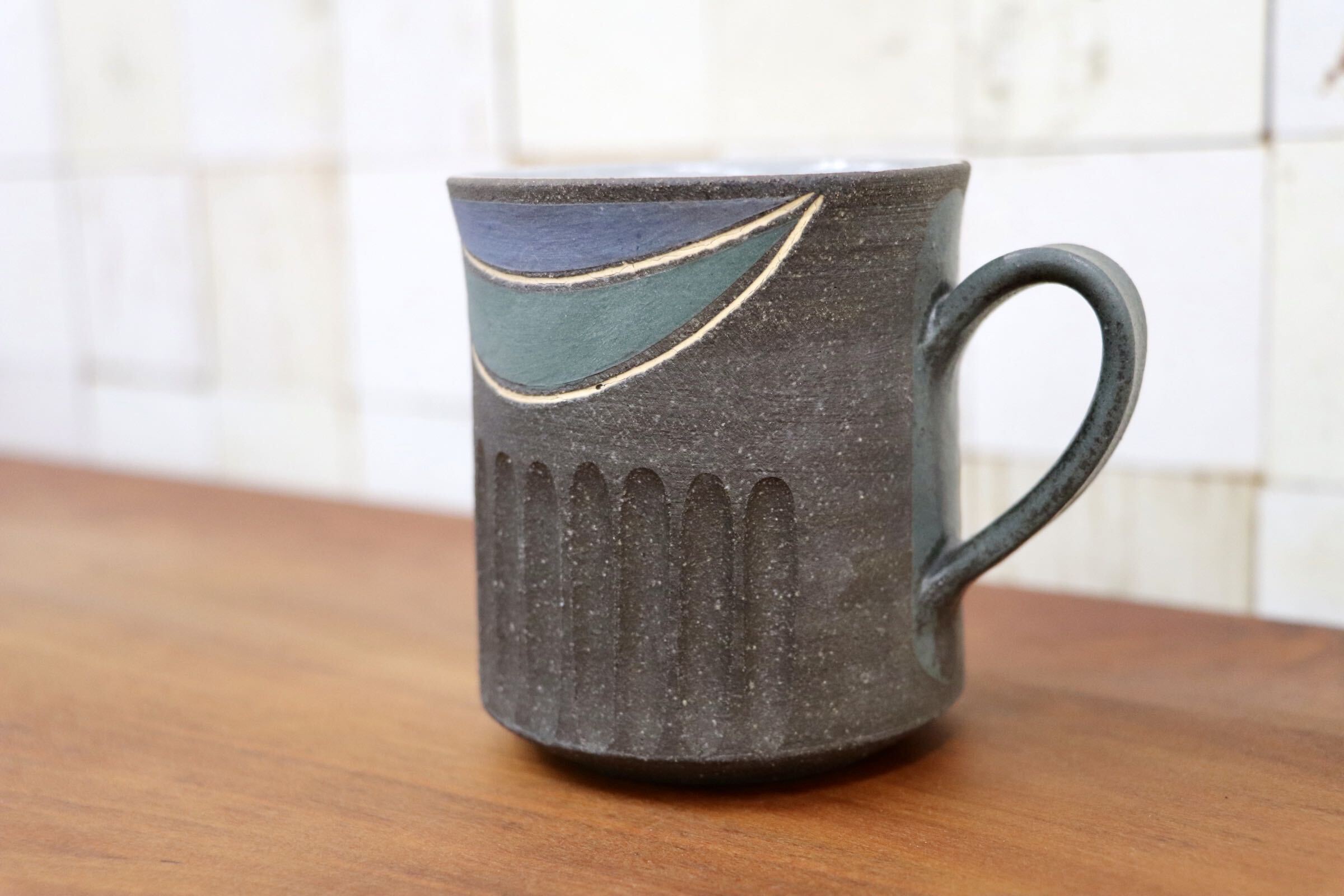 GMJO95A〇市野悟窯 市野哲次 丹波焼 彩色線象嵌 マグカップ 陶器 現代陶芸 作家物