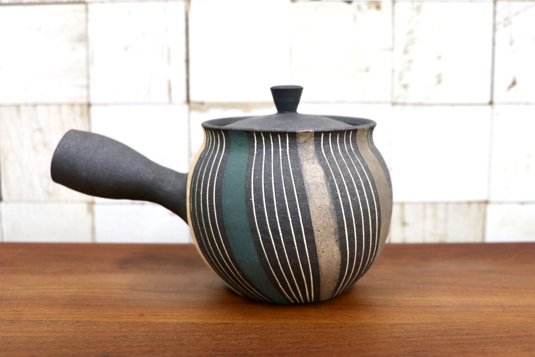 GMJO129B〇市野悟窯 市野哲次 丹波焼 彩色線象嵌 急須 陶器 現代陶芸 作家物