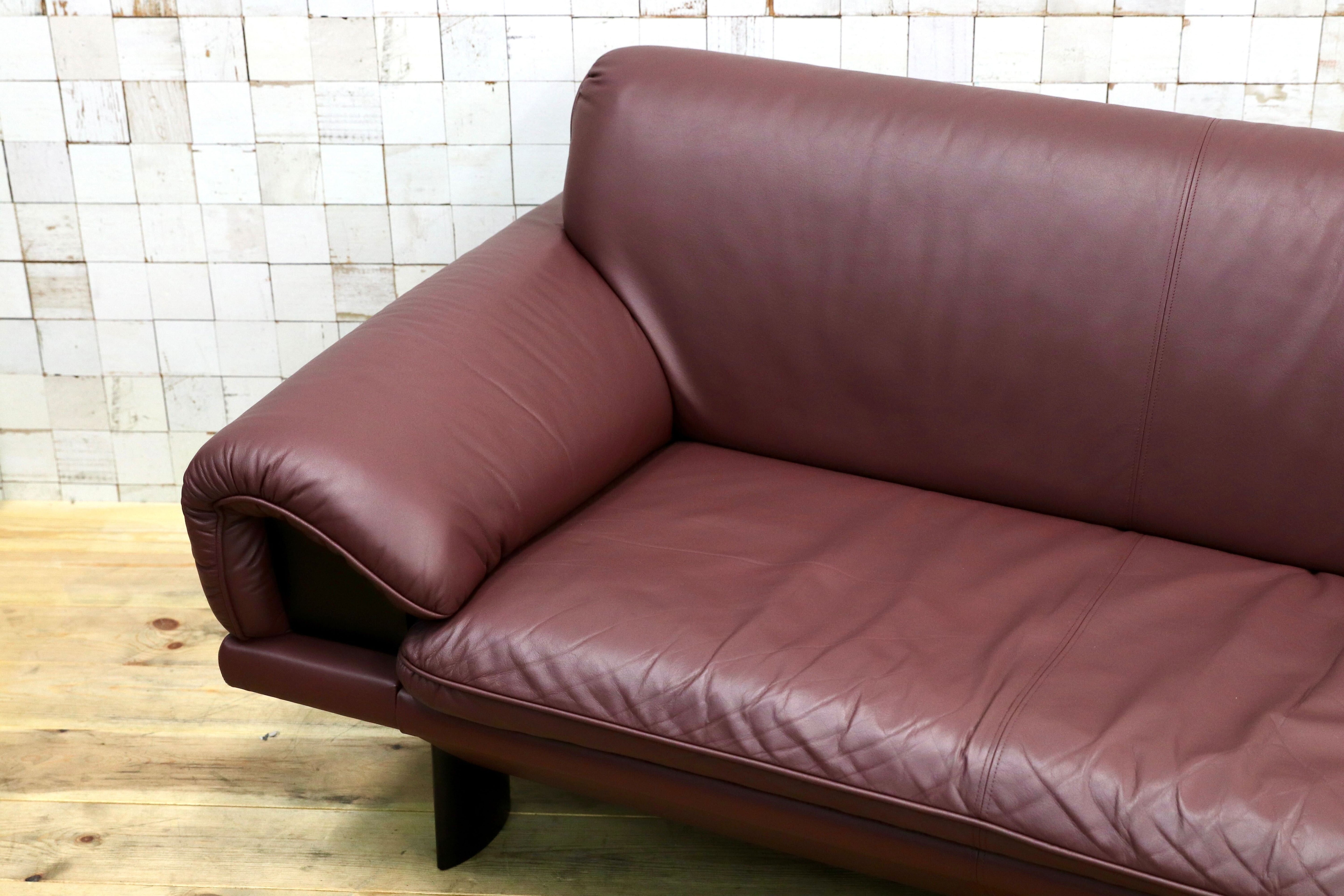 GMIS512C○モリシゲ / MORISHIGE 総革 3人掛けソファ バーガンディ 本革 国産 応接 クラシックモダン 高級ソファ 和モダン IDC大塚家具