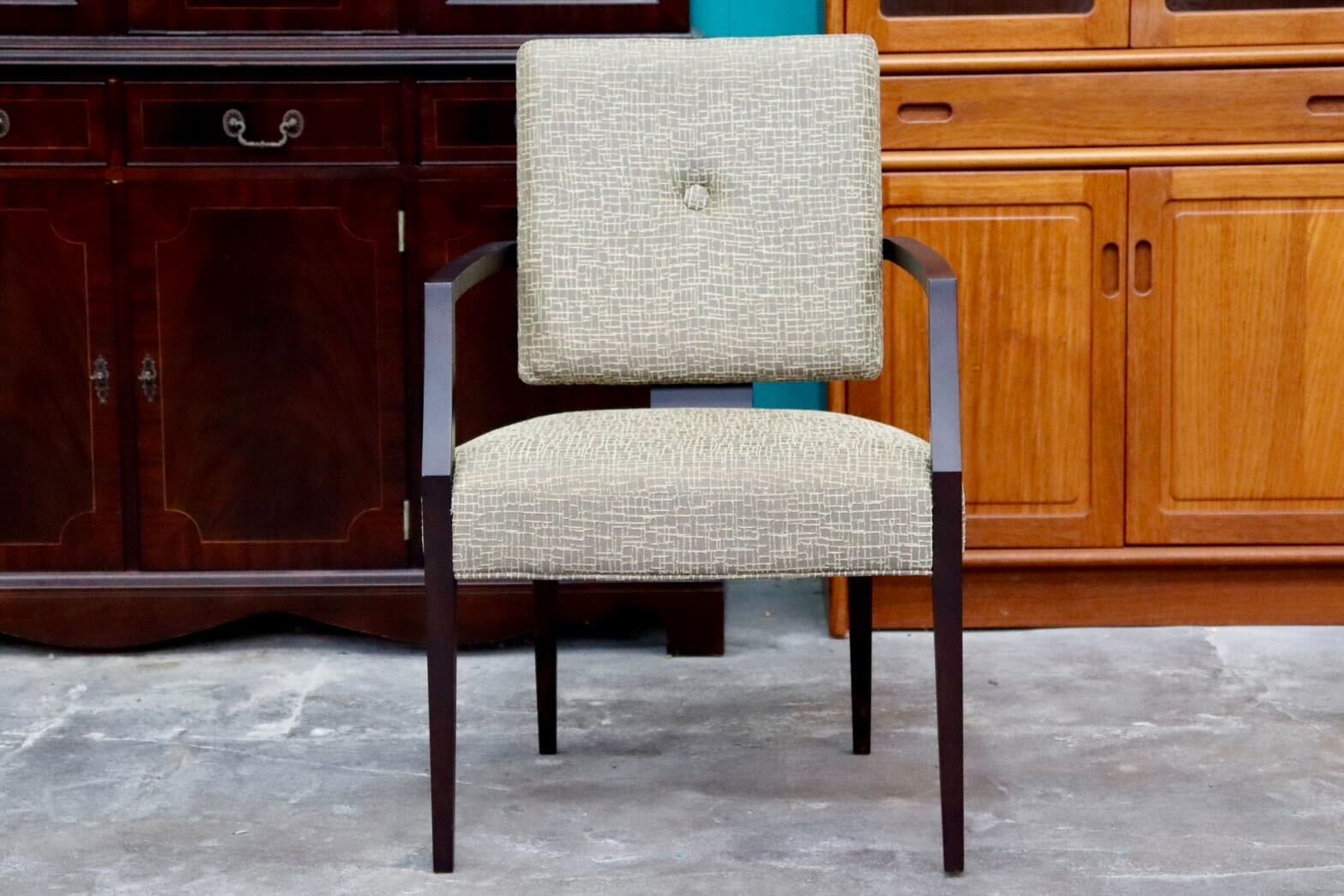 GMIH172D○ROCKSTONE / ロックストーン ダイニングチェア 椅子 アームチェア ファブリック 北欧スタイル　モデルルーム展示品