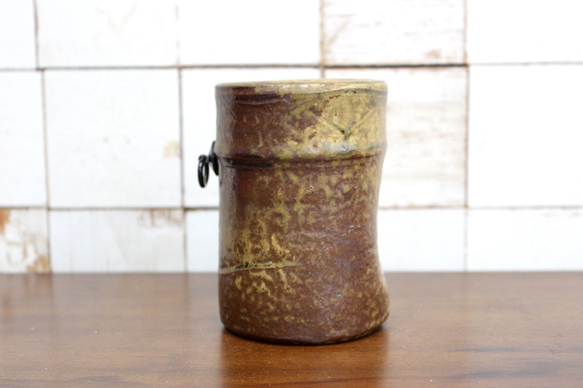 GMJK371G〇紀州瑞芝焼 掛花入 竹節 鐶付 茶道具 華道具 花瓶 床の間 骨董 古美術 共箱 未使用