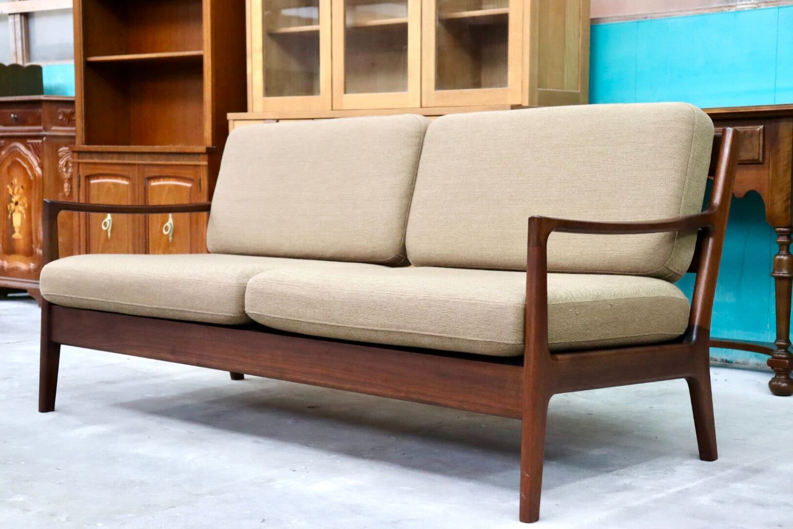 GMIH47○起立木工 / KIRITSU FURNITURE ノルディ 2.5人掛けソファ ウォールナット ファブリック 北欧スタイル ヴィンテージ IDC大塚家具