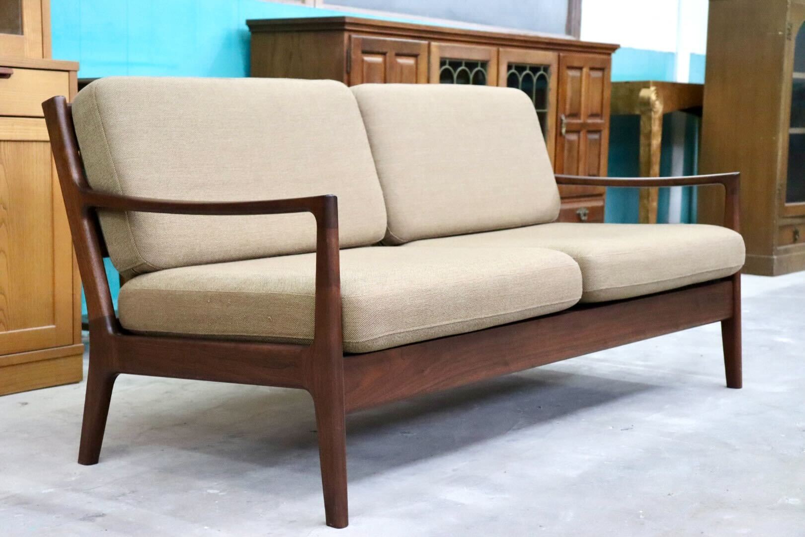 GMIH47○起立木工 / KIRITSU FURNITURE ノルディ 2.5人掛けソファ ウォールナット ファブリック 北欧スタイル ヴィンテージ IDC大塚家具