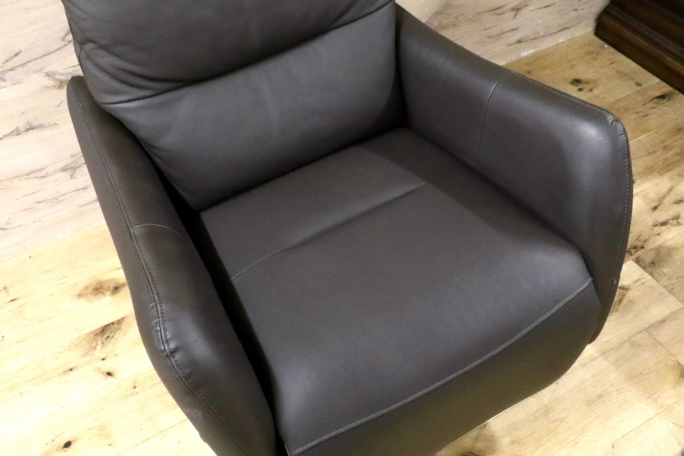 GMIS165A○NITORI / ニトリ 電動 リクライニングチェア パーソナルチェア リクライニングソファ 本革 定価約10万