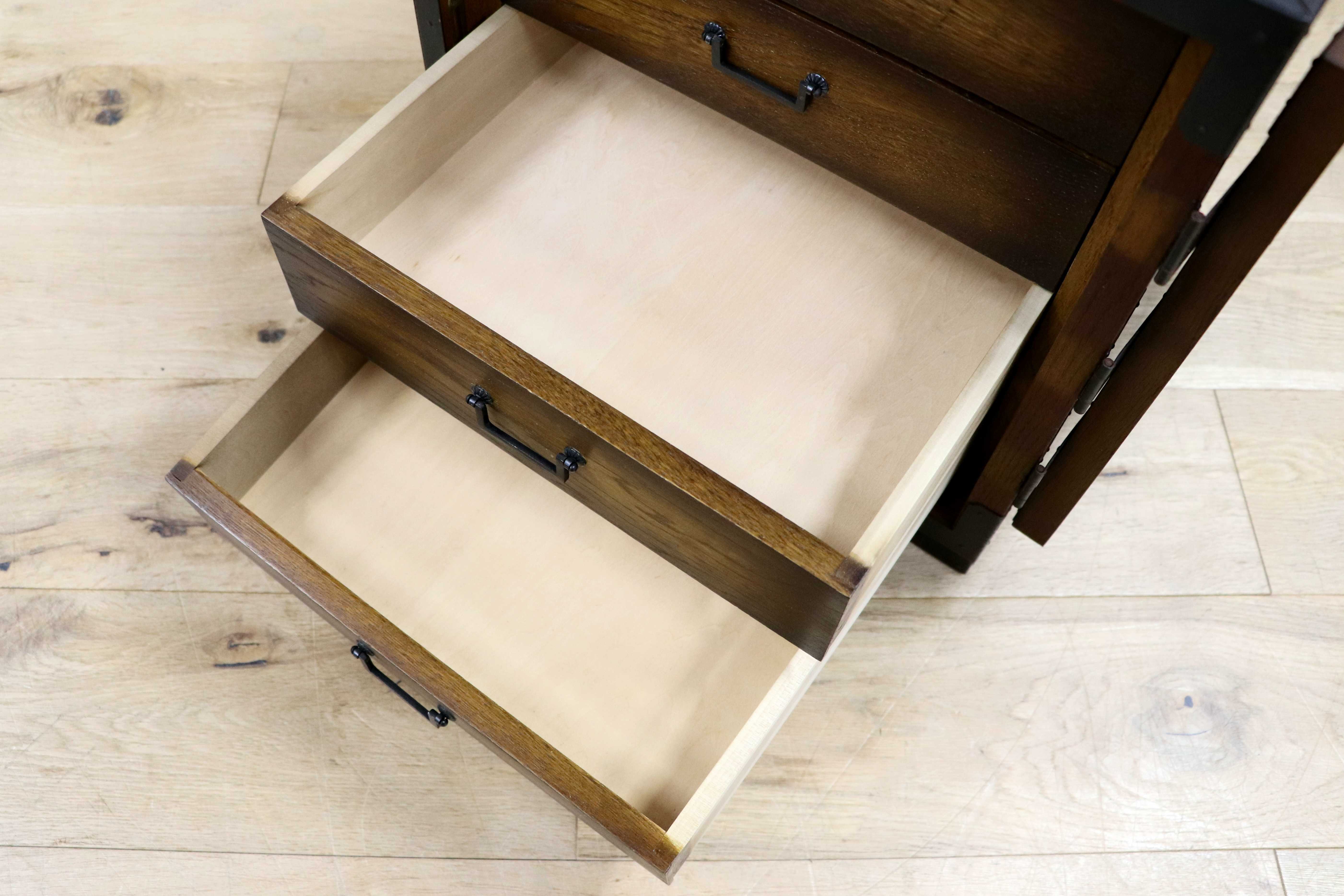 GMIH85A○飛騨産業 / HIDA キツツキ 小箪笥 小引き出し 金庫型 収納箱 ナラ材 無垢 4杯 アンティーク