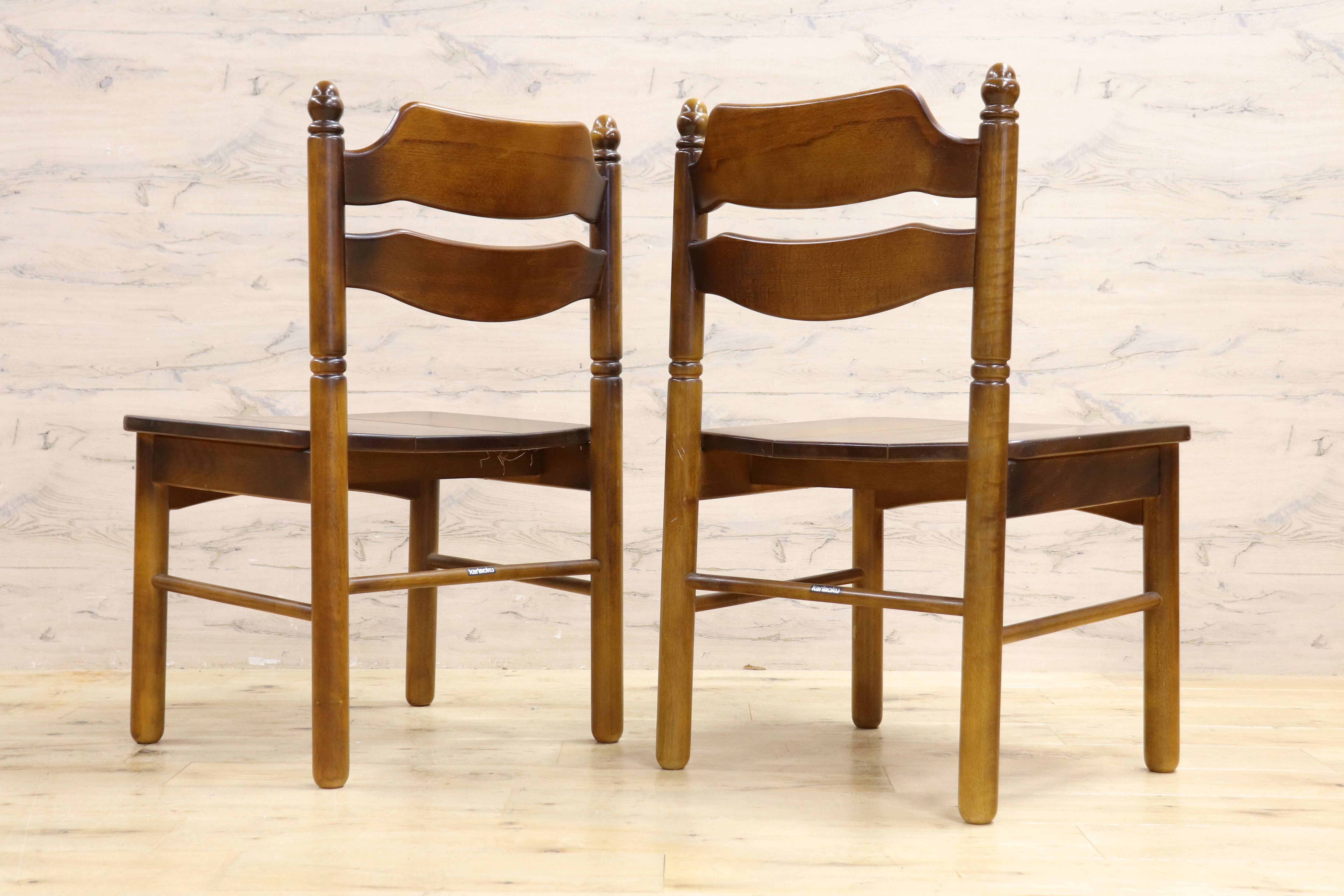 GMIS455A○karimoku / カリモク コロニアル 椅子 チェア ダイニングチェア 2脚セット ヴィンテージ レトロ カントリー 木製 国産家具