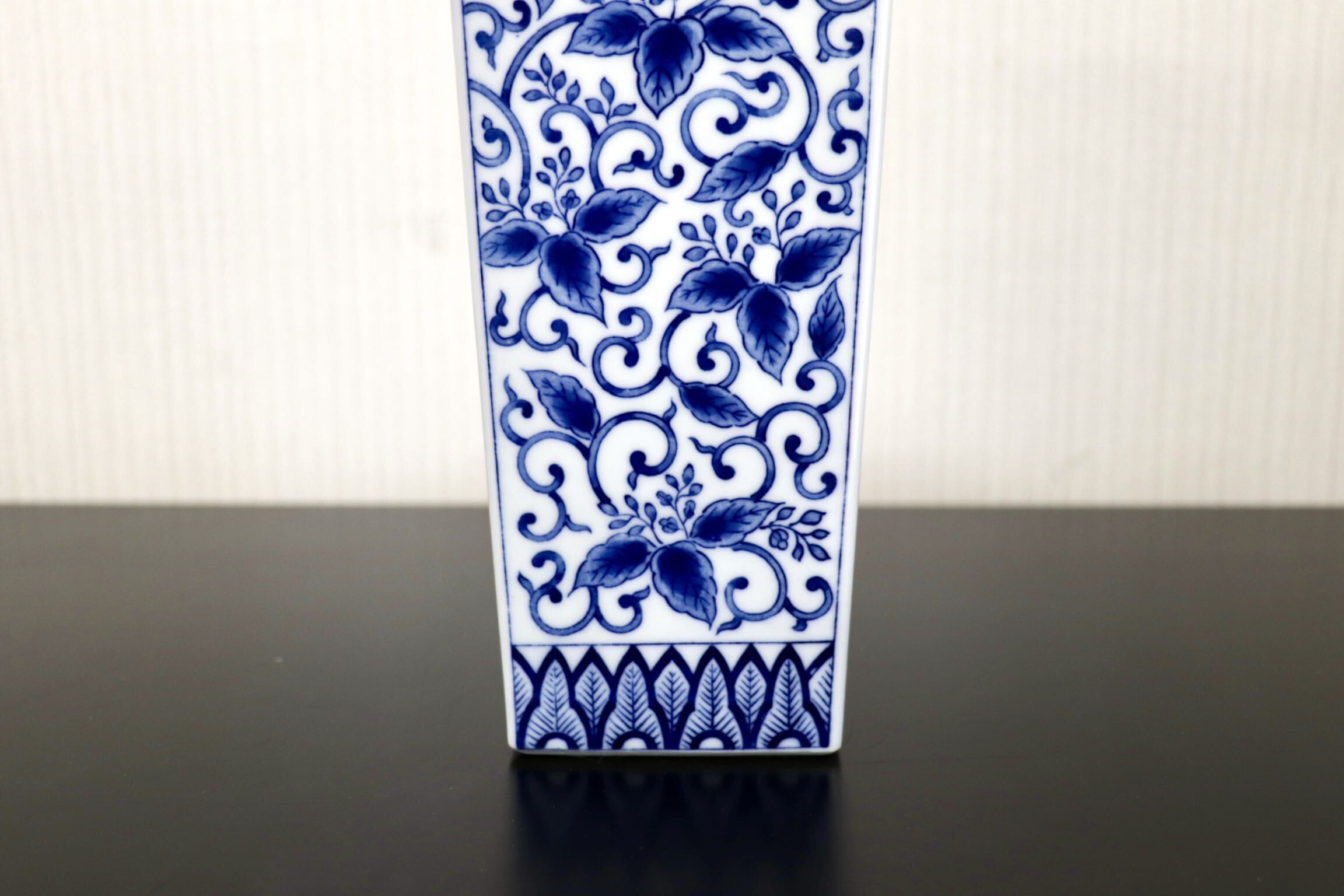 GMJK374R○有田焼 華山窯 阿久良作 角形花瓶 花器 花入 花生 置物 インテリア 華道具 共箱 伝統工芸 和モダン