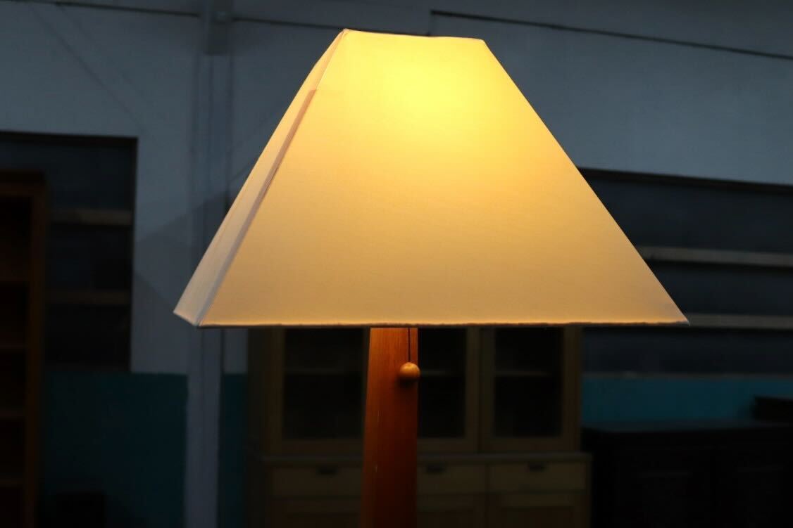 GMIS378○ヤマギワ / yamagiwa AUBE フロアスタンドライト 床置き照明 フロアランプ 木製 モダン クラシック 国産家具