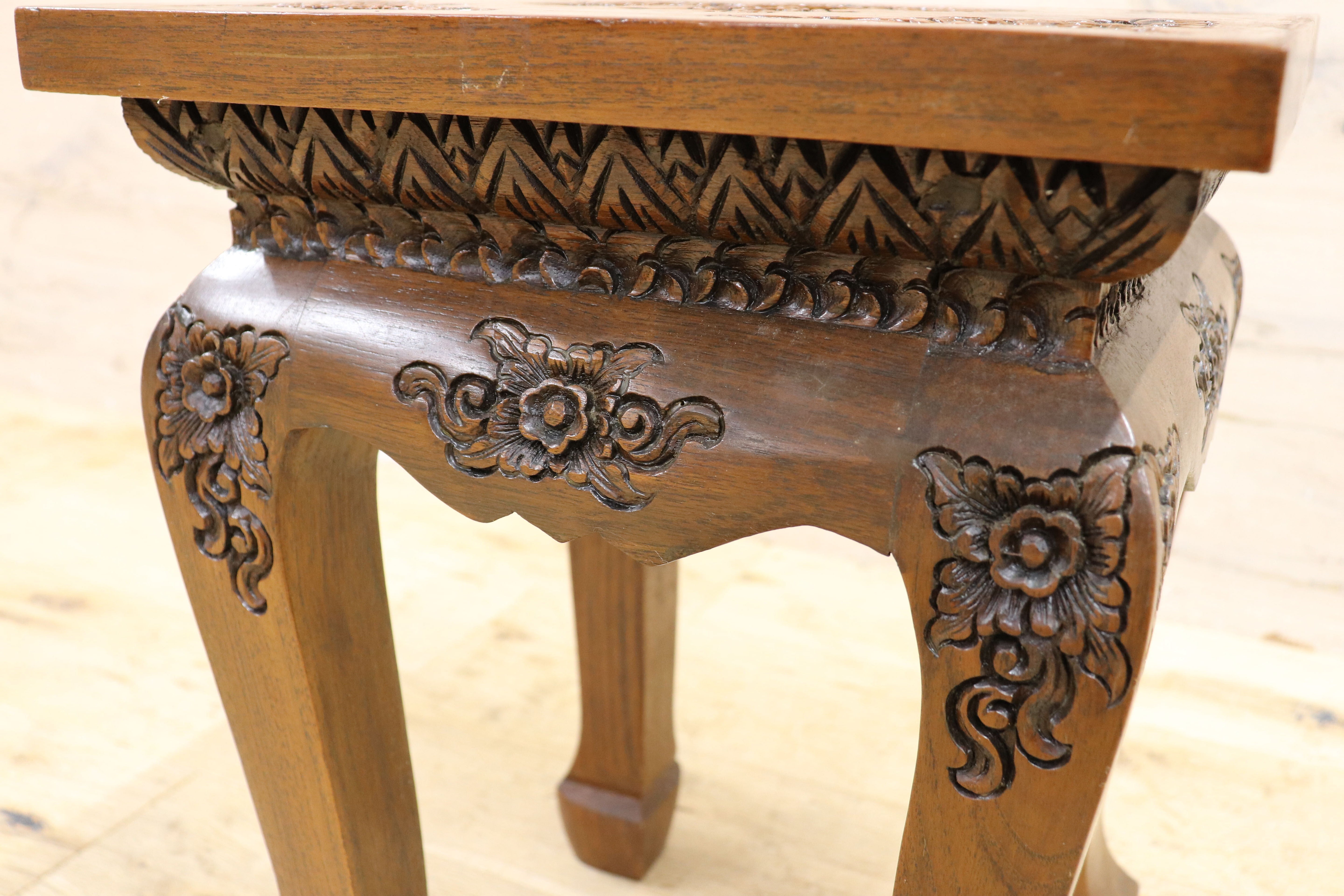 GMIK795A○木彫り 木製 花台 香炉台 サイドテーブル 飾り台 スツール アンティーク インテリア アジアン家具