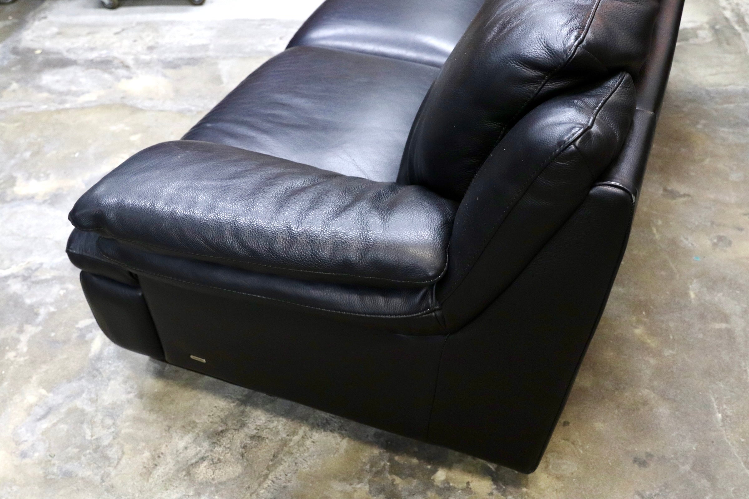 GMJN29○Natuzzi Editions / ナツッジ エディションズ 3人掛けソファ トリプルソファ 総本革 ブラック レザーソファ イタリアブランド