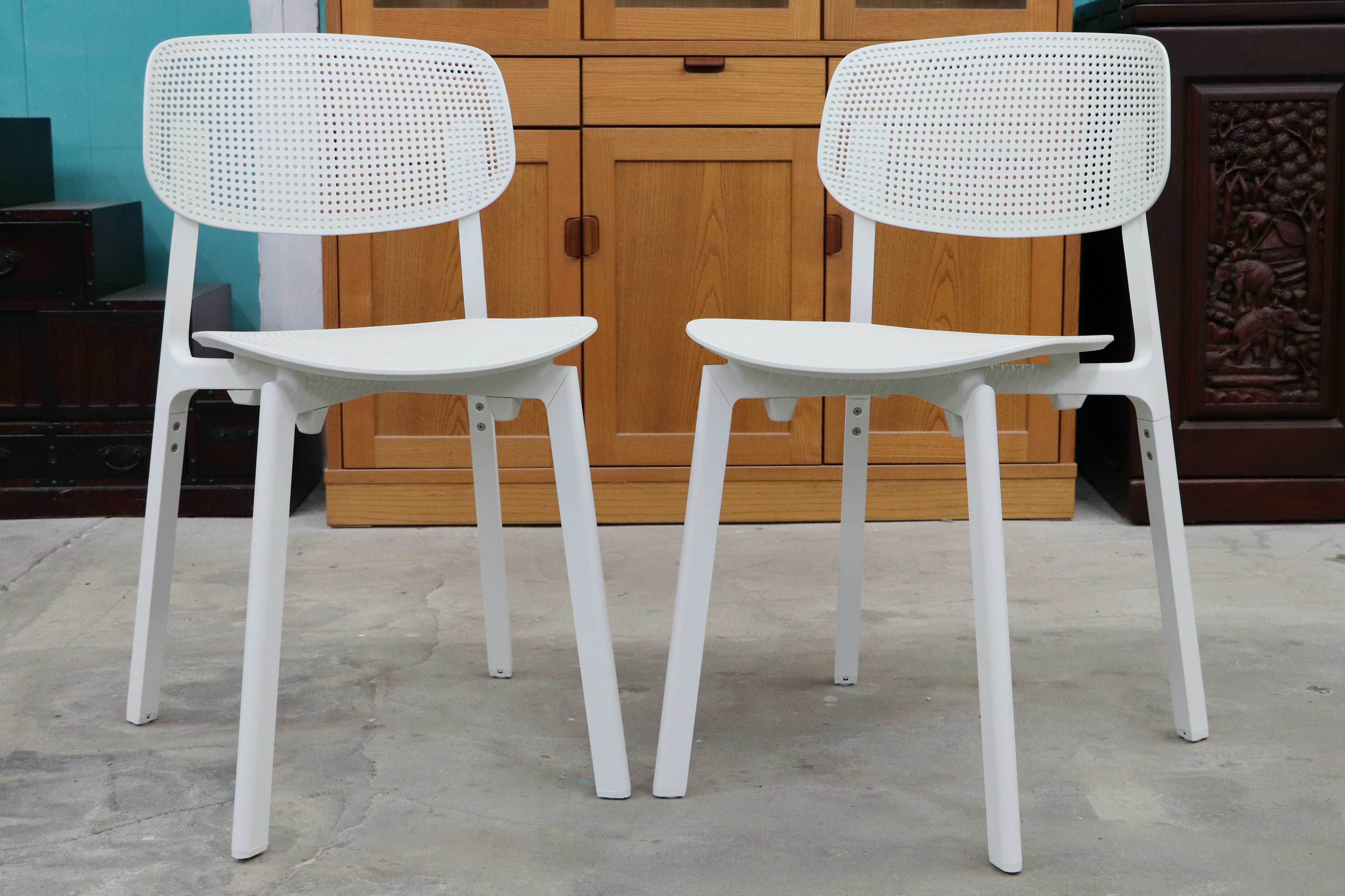 GMIS275B○KRISTALIA / クリスタリア COLANDER ダイニングチェア 椅子 2脚セット スタッキング モダン イタリア 白 展示品 定価約10万