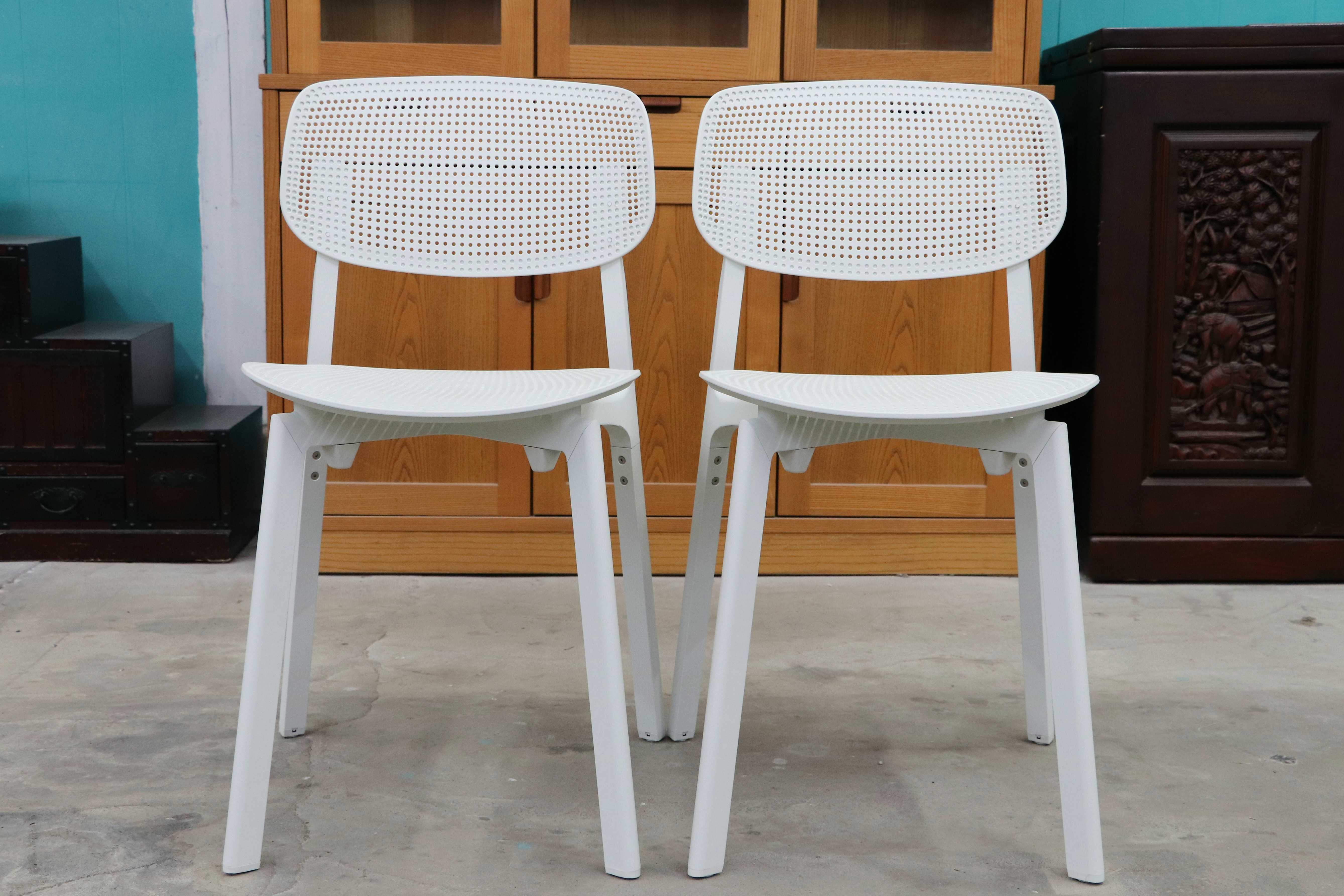 GMIS275B○KRISTALIA / クリスタリア COLANDER ダイニングチェア 椅子 2脚セット スタッキング モダン イタリア 白 展示品 定価約10万