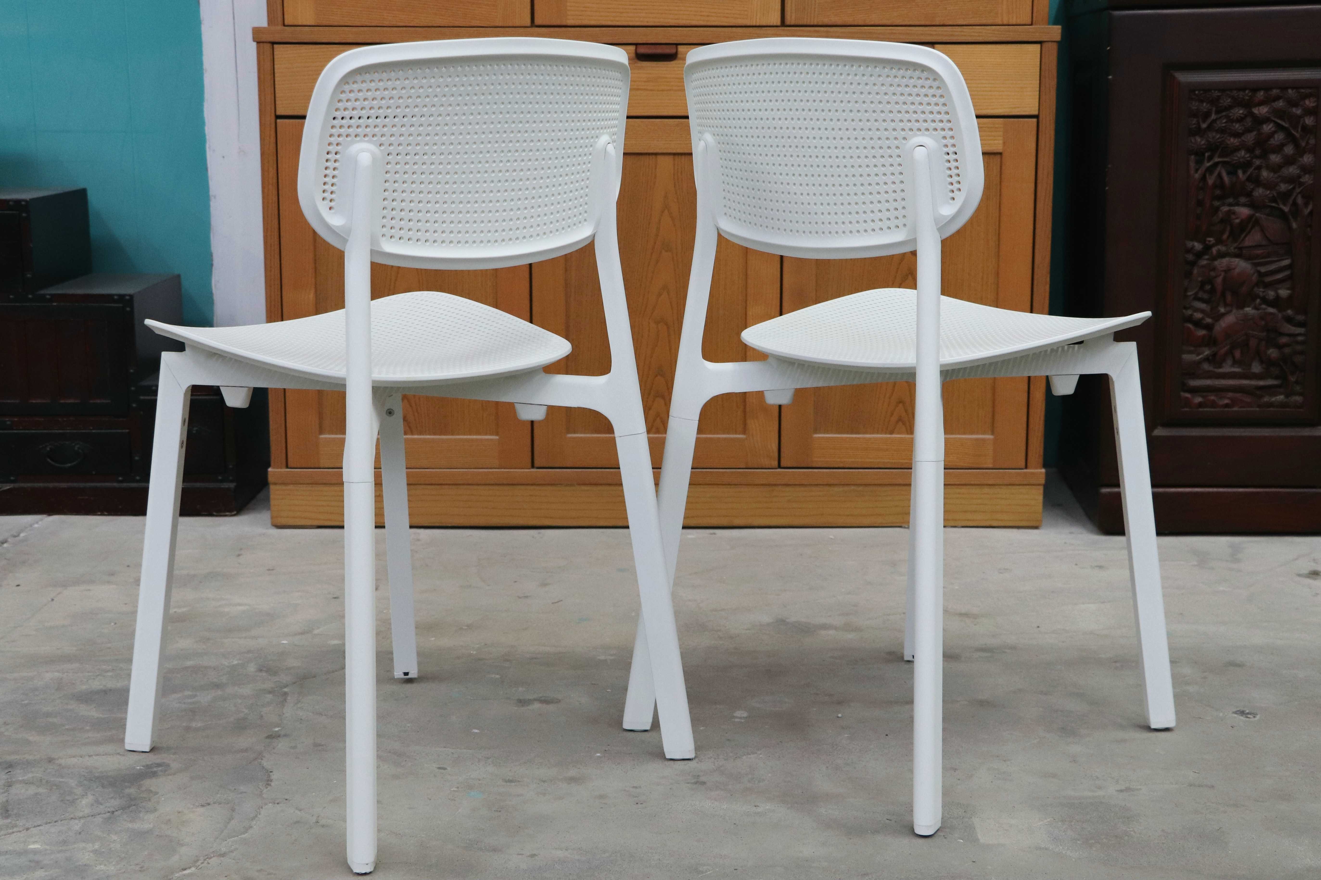 GMIS275B○KRISTALIA / クリスタリア COLANDER ダイニングチェア 椅子 2脚セット スタッキング モダン イタリア 白 展示品 定価約10万