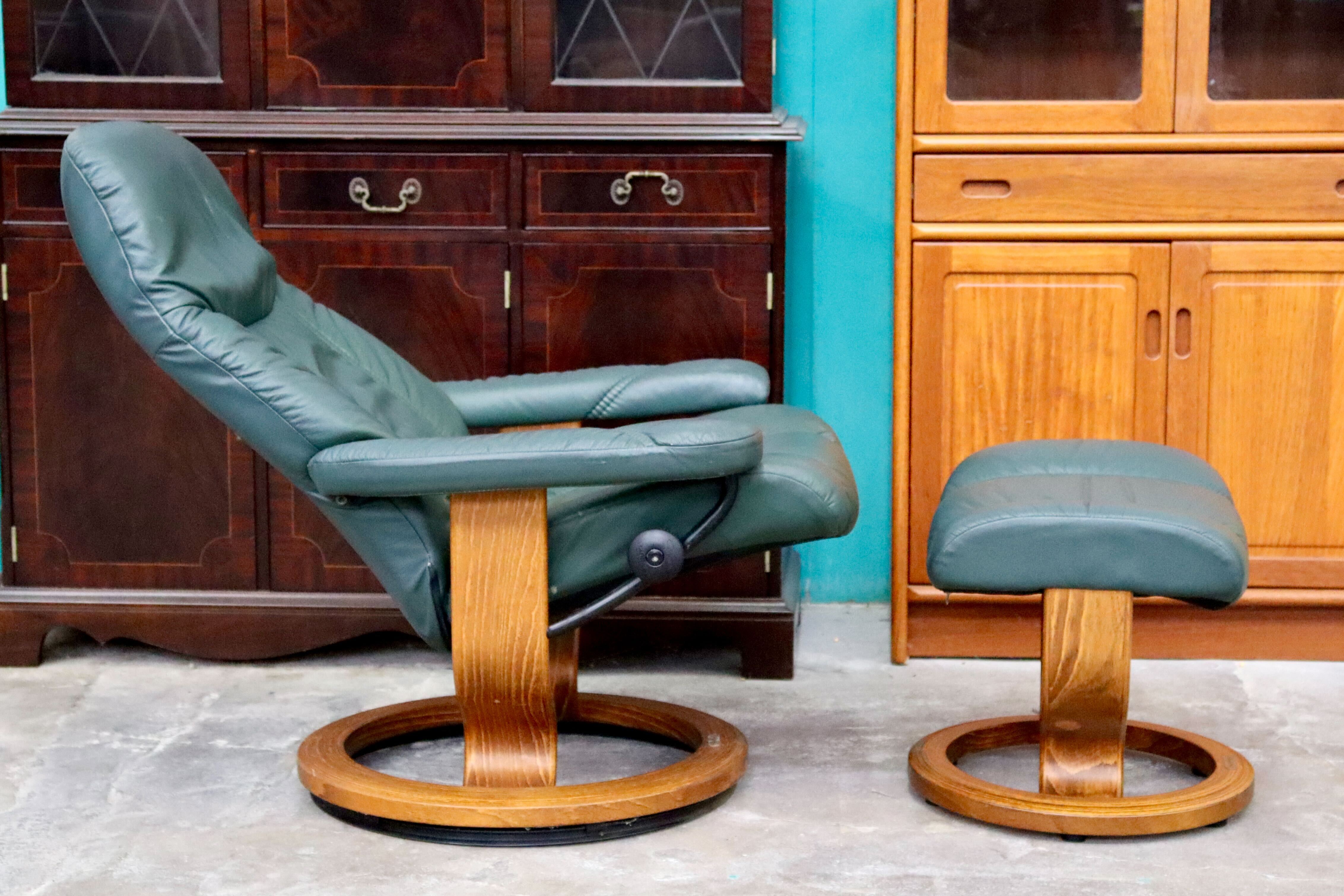 GMIK417○EKORNES / エコーネス コンサル リクライニングチェア 1人掛けソファ オットマン付き 本革 グリーン 北欧家具 ノルウェー