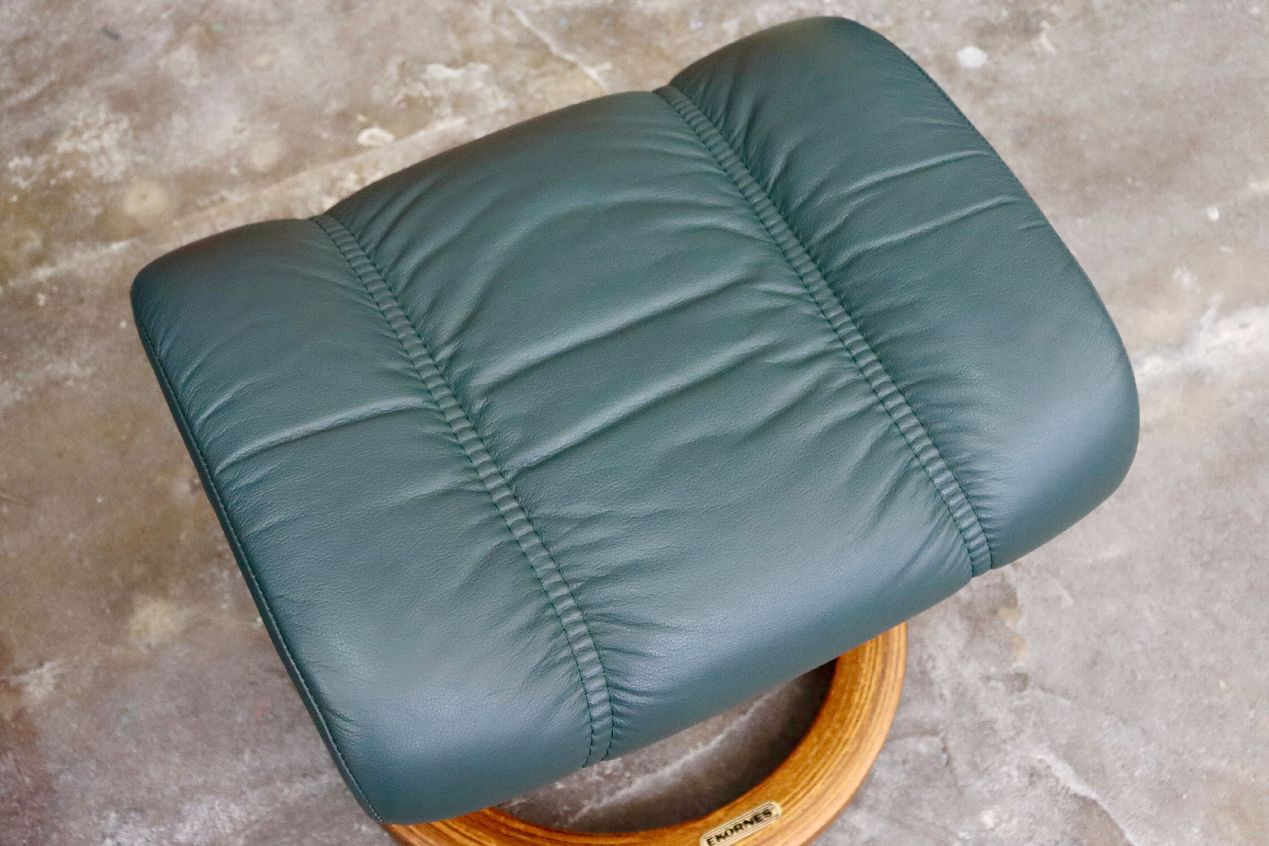 GMIK417○EKORNES / エコーネス コンサル リクライニングチェア 1人掛けソファ オットマン付き 本革 グリーン 北欧家具 ノルウェー