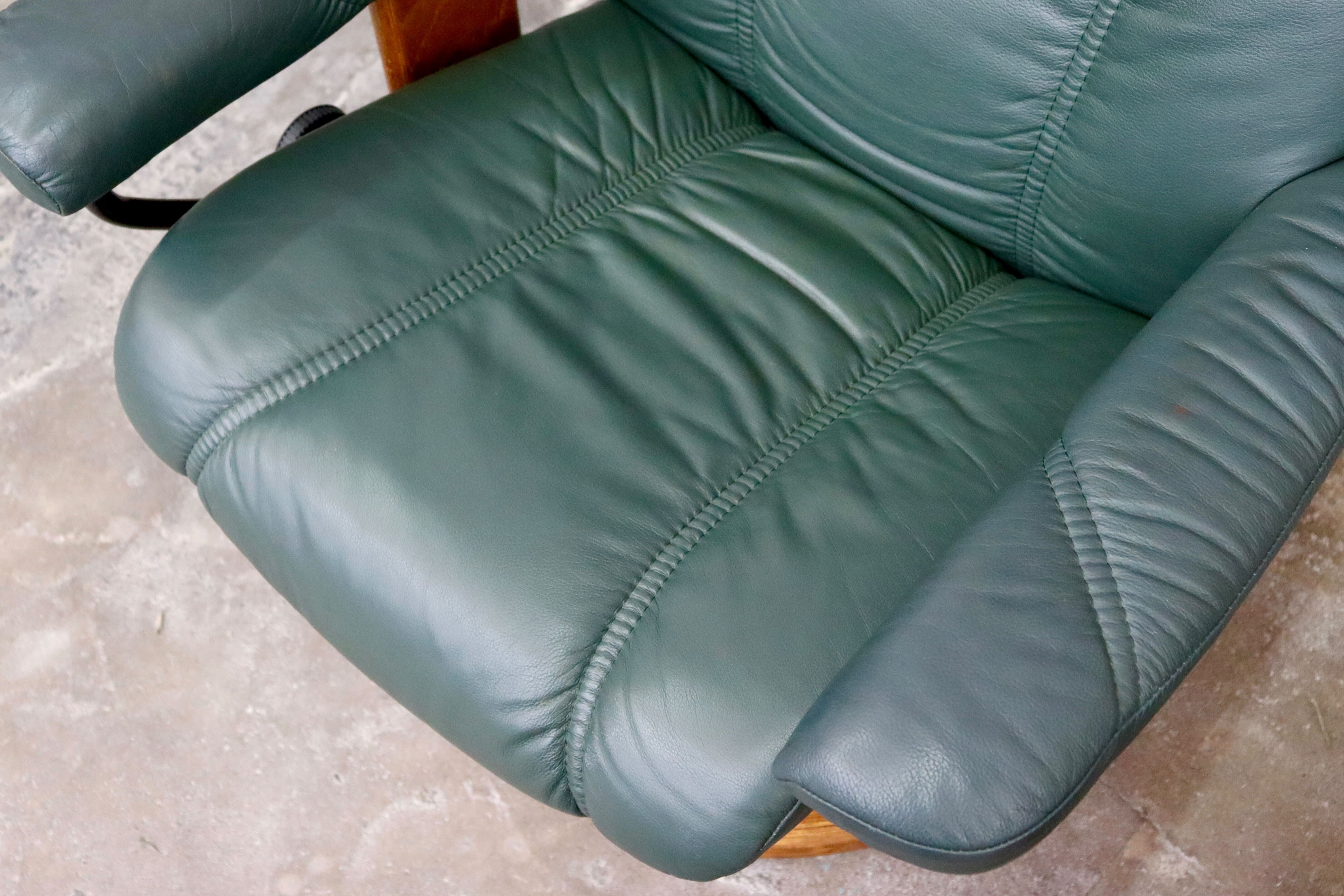 GMIK417○EKORNES / エコーネス コンサル リクライニングチェア 1人掛けソファ オットマン付き 本革 グリーン 北欧家具 ノルウェー