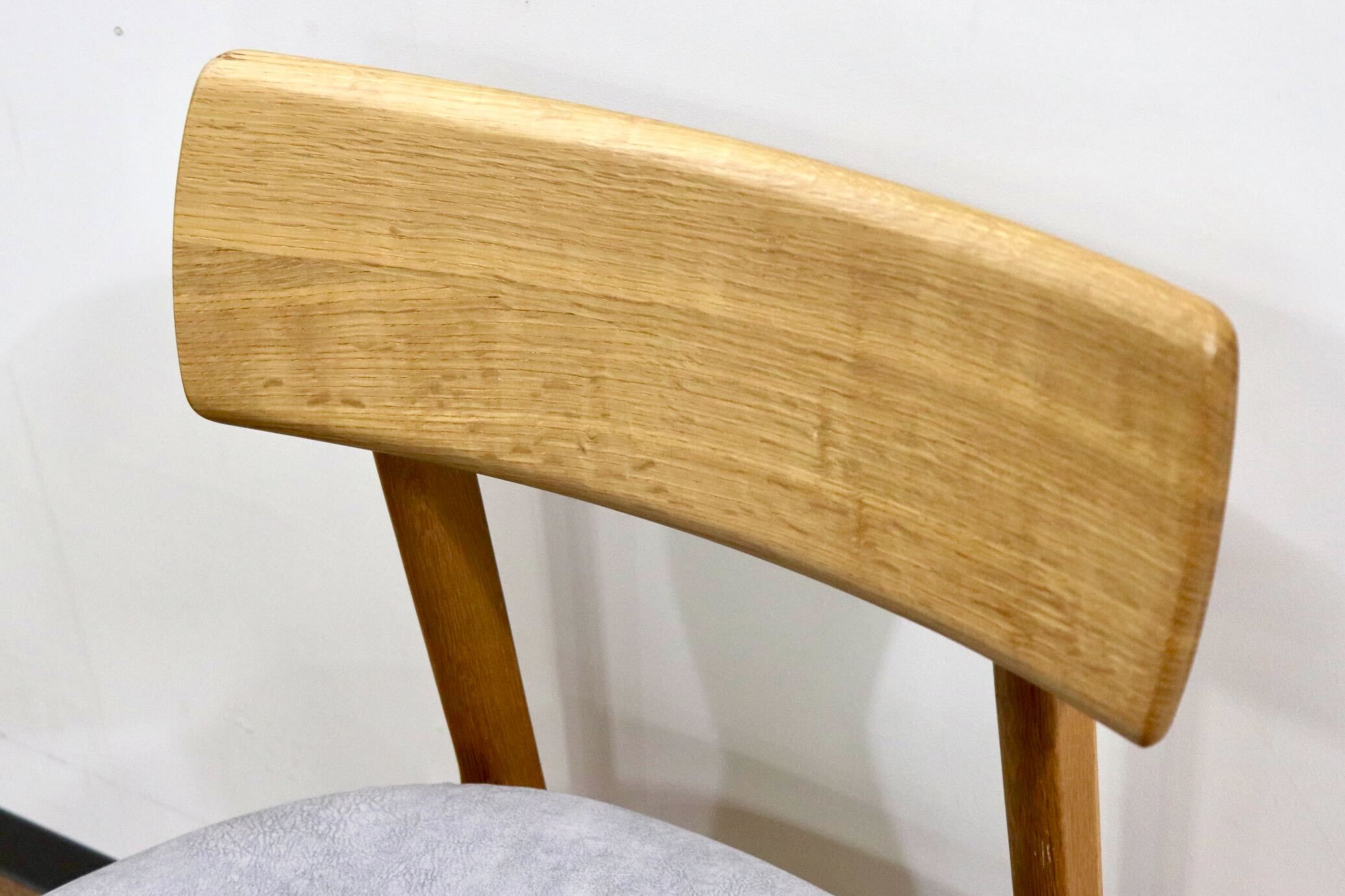 GMHK861B○イバタインテリア / ibata ダイニングチェア スウェード調ファブリック オーク材 北欧スタイル モダン 飛騨家具 展示品