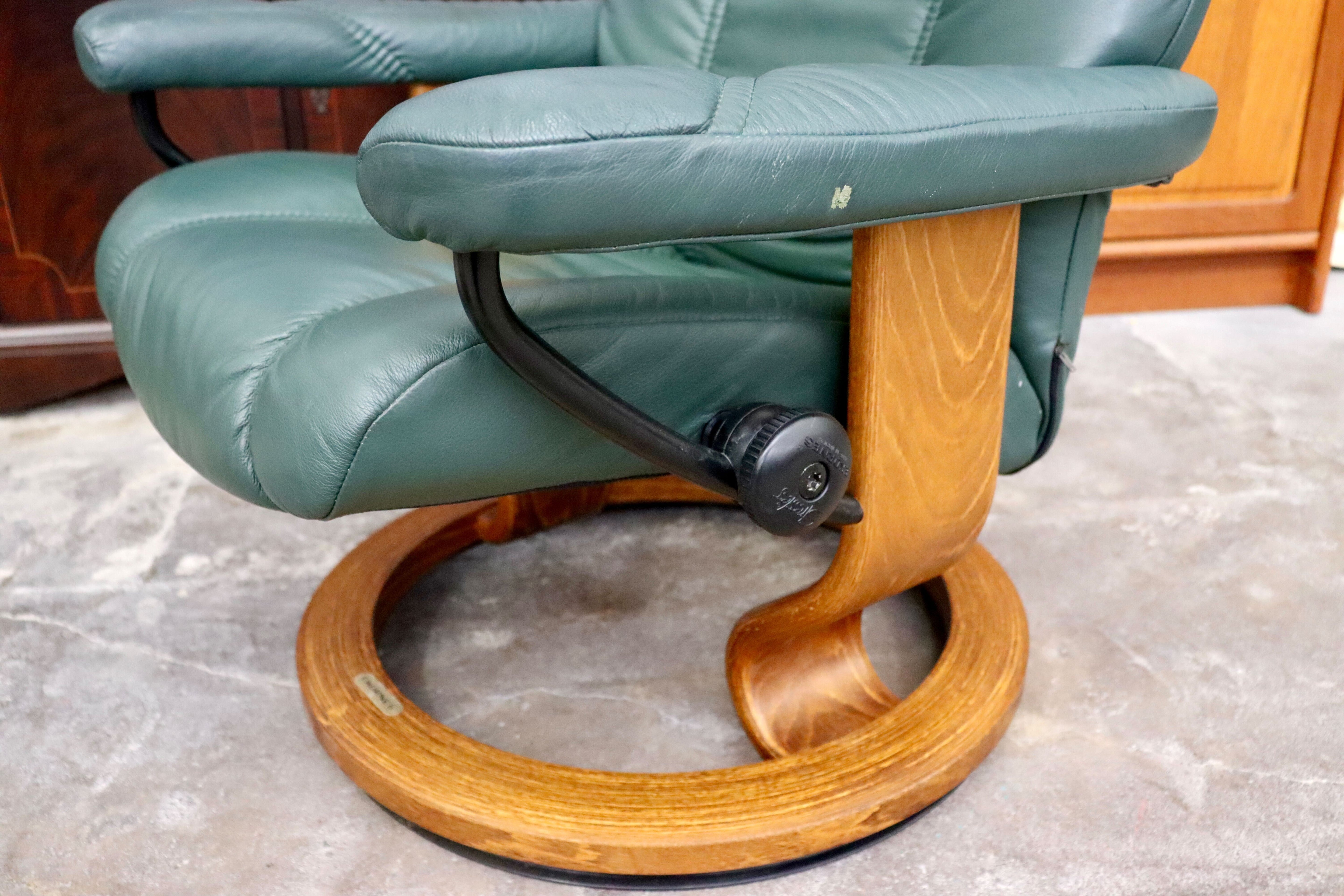 GMIK417○EKORNES / エコーネス コンサル リクライニングチェア 1人掛けソファ オットマン付き 本革 グリーン 北欧家具 ノルウェー