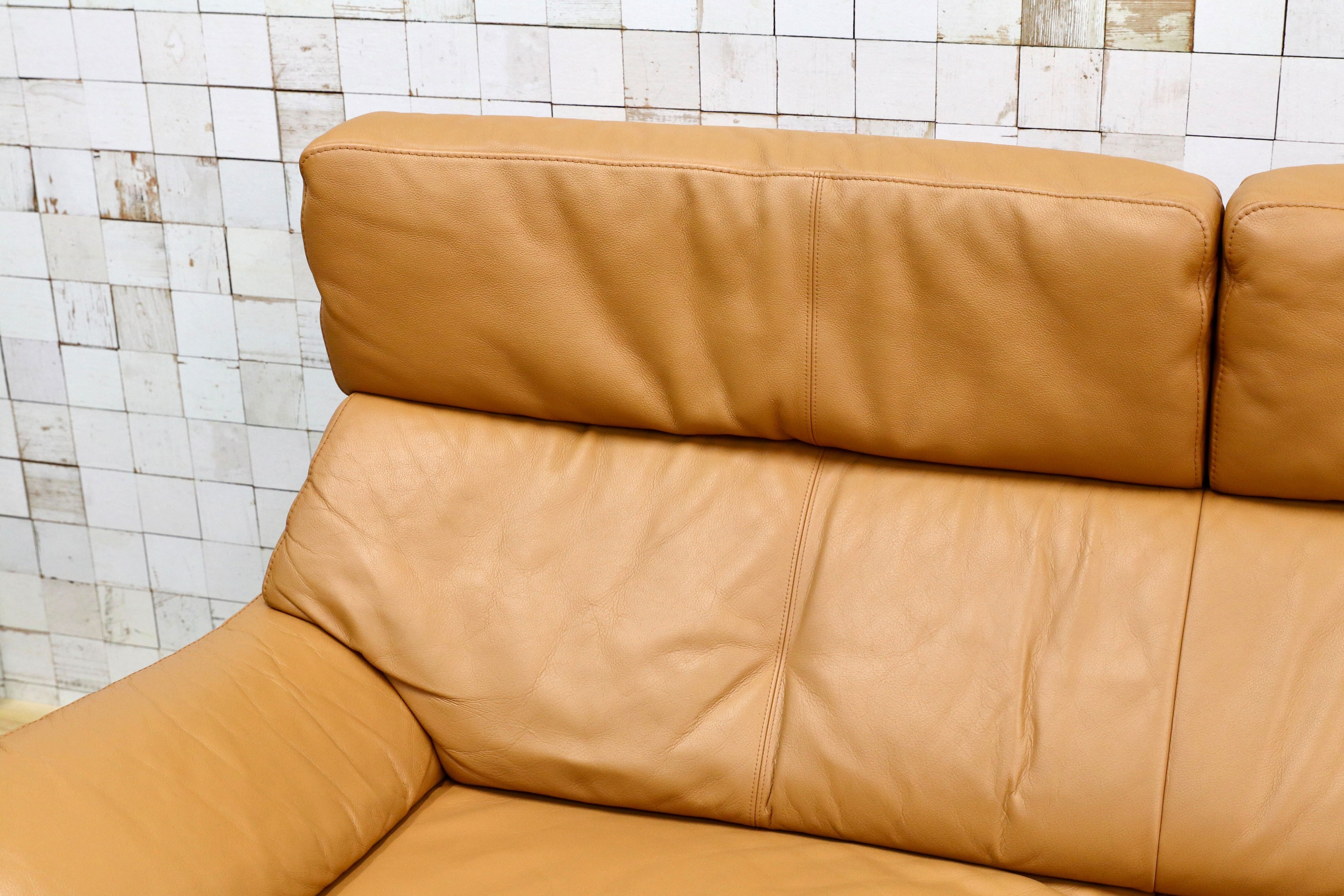 GMIH484○karimoku / カリモク 2.5人掛けソファ ラブソファ 本革 レザー キャメル 国産家具 長椅子 定価約33.6万