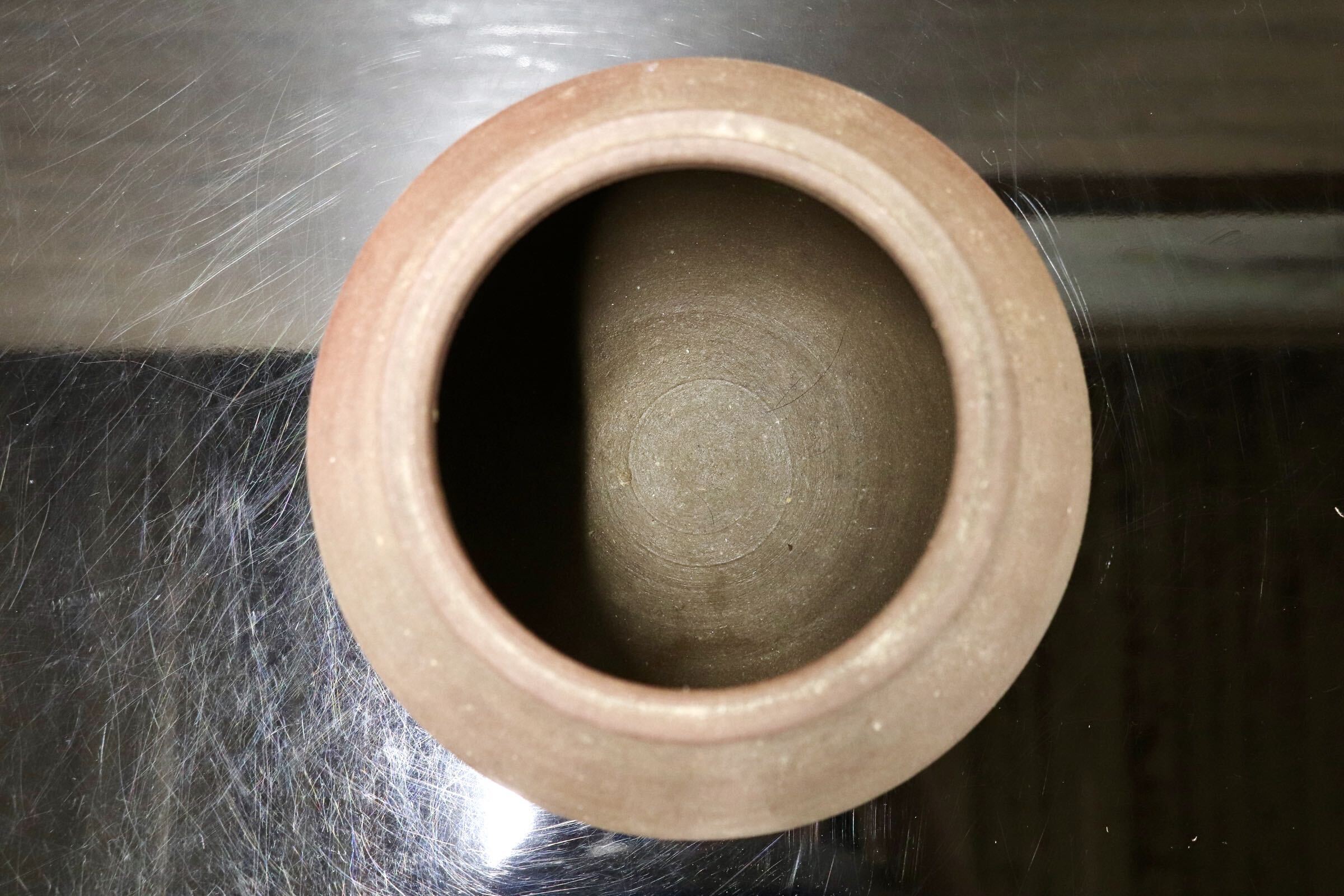GMJK374T○花器 花入 花瓶 花生 壺 丸壺 床飾り 見立て 置花入 置物 インテリア 茶道具 陶器 焼き締め 共箱 和モダン