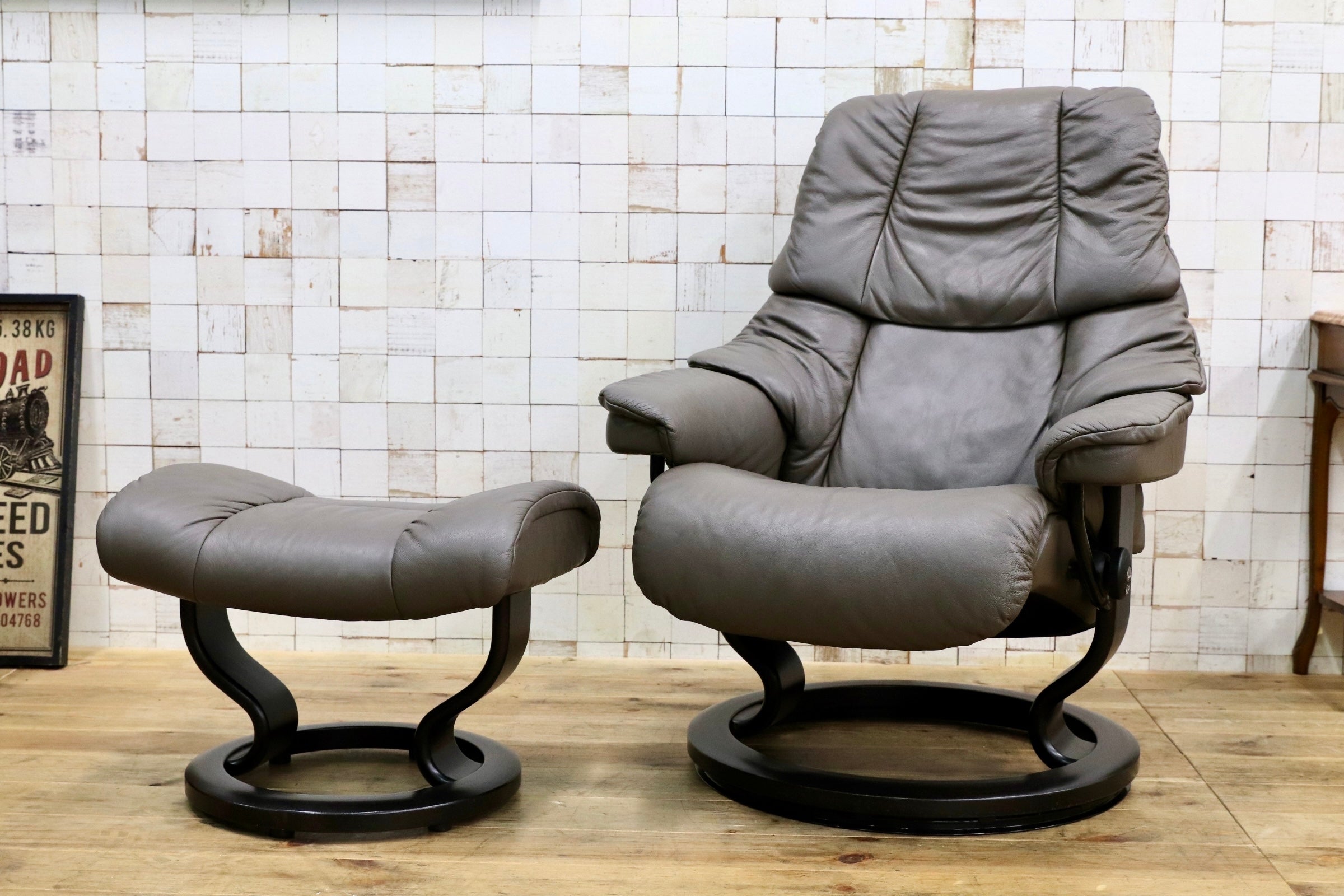 GMJK366○EKORNES / エコーネス Stressless Reno ストレスレス レノ 推定Sサイズ 本革 リクライニングチェア オットマン グレー 約45万円