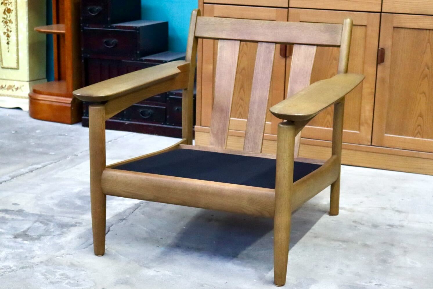 GMIK739B○karimoku / カリモク 1人掛けソファ シングルソファ アームチェア 木製 ファブリック 北欧スタイル 国産家具