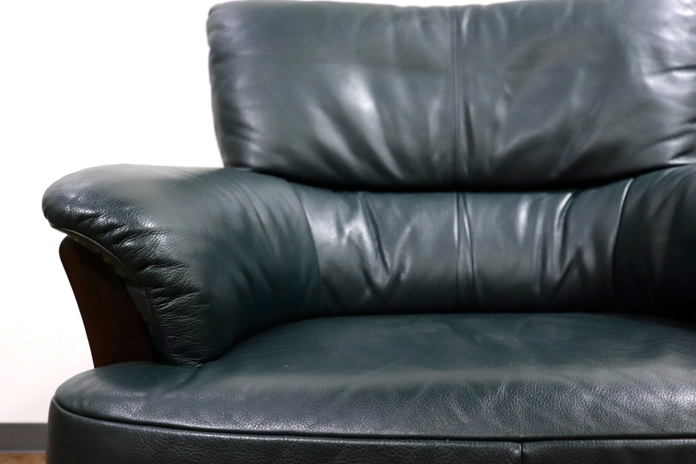 GMHN264B○karimoku / カリモク ZU2000 1人掛けソファ シングルソファ ラウンジチェア アームチェア 本革 ダークグリーン モダン 国産家具