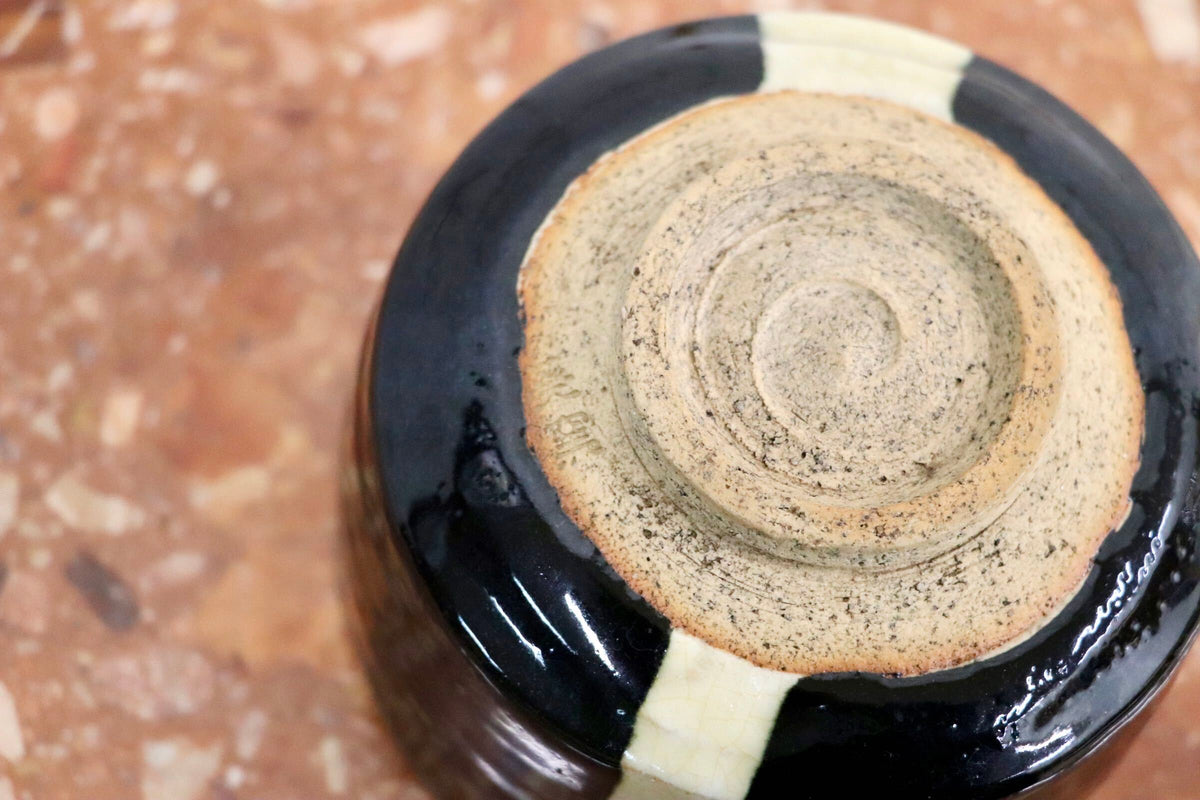 GMJK371BC〇紀州焼 葵窯 黒釉 寿老人図 茶碗 茶道具 抹茶碗