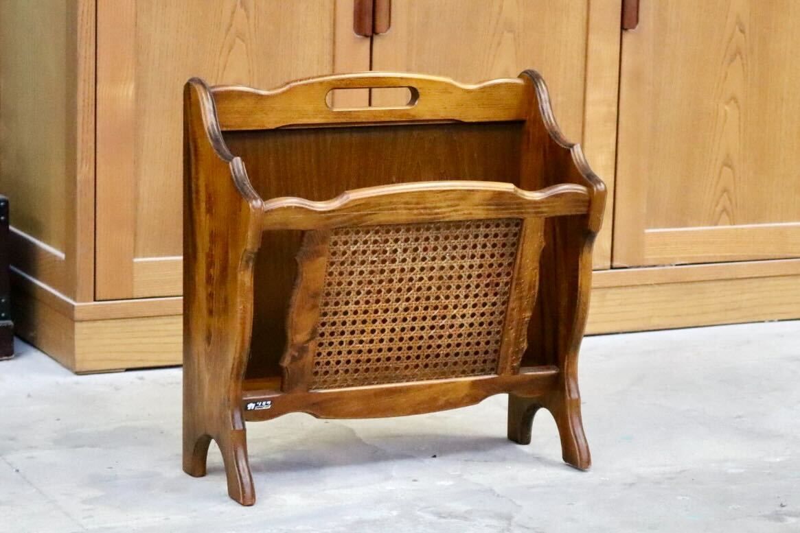 GMIH377○karimoku / カリモク コロニアル マガジンラック スリッパラック 雑誌入れ 収納 木製 ラタン 籐 クラシック