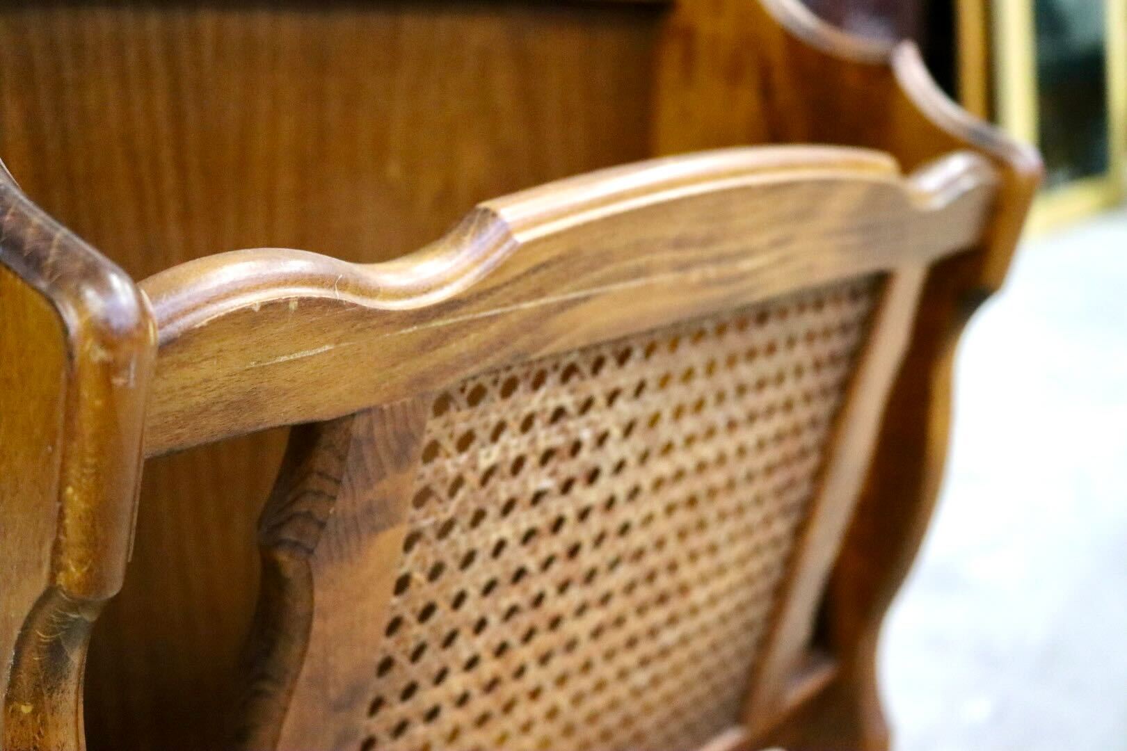 GMIH377○karimoku / カリモク コロニアル マガジンラック スリッパラック 雑誌入れ 収納 木製 ラタン 籐 クラシック