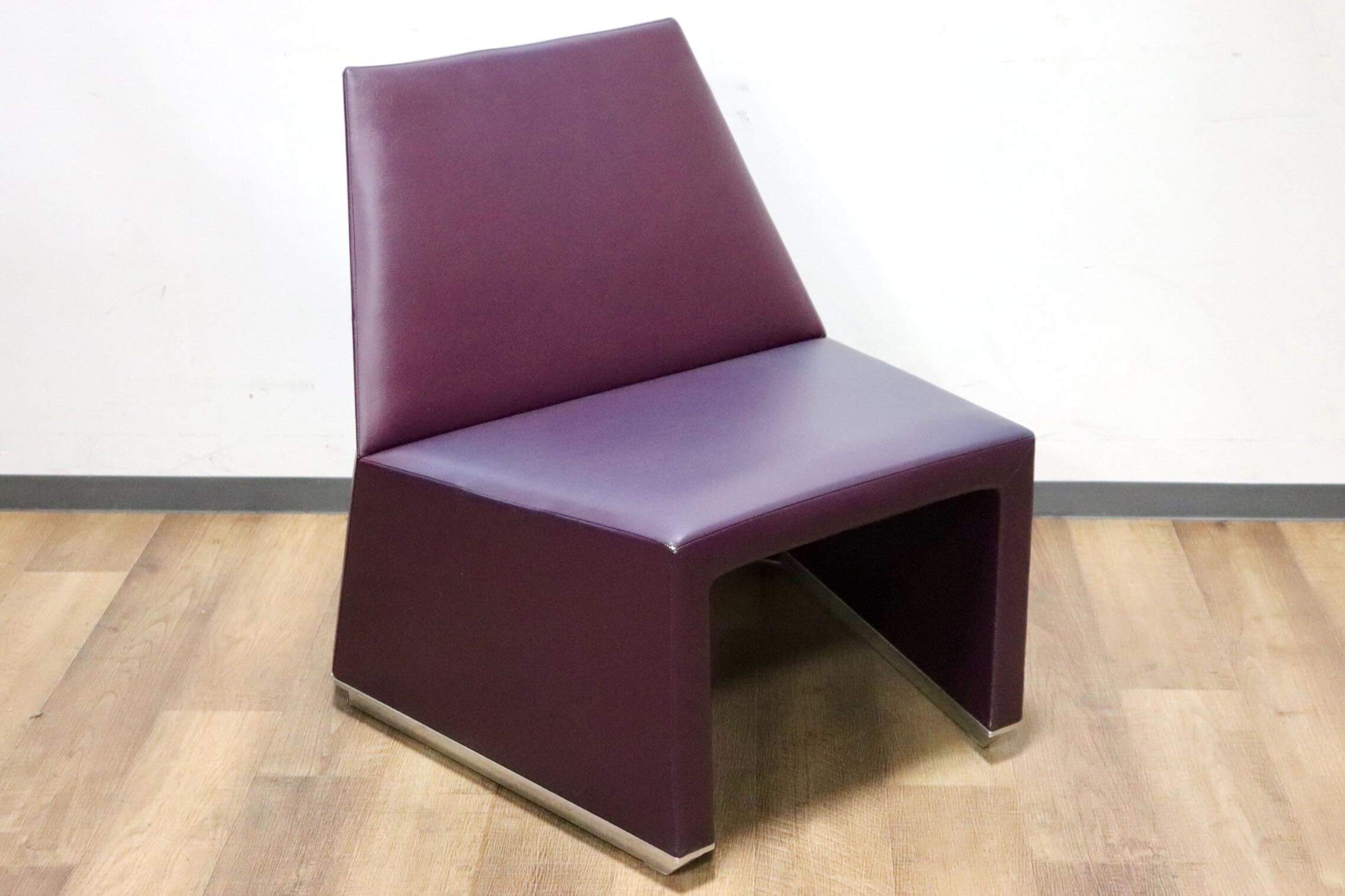 GMHH135C○Cassina ixc / カッシーナイクスシー ラウンジチェア システムチェア 椅子 1人掛けソファ ロビー レザー イタリア ポストモダン