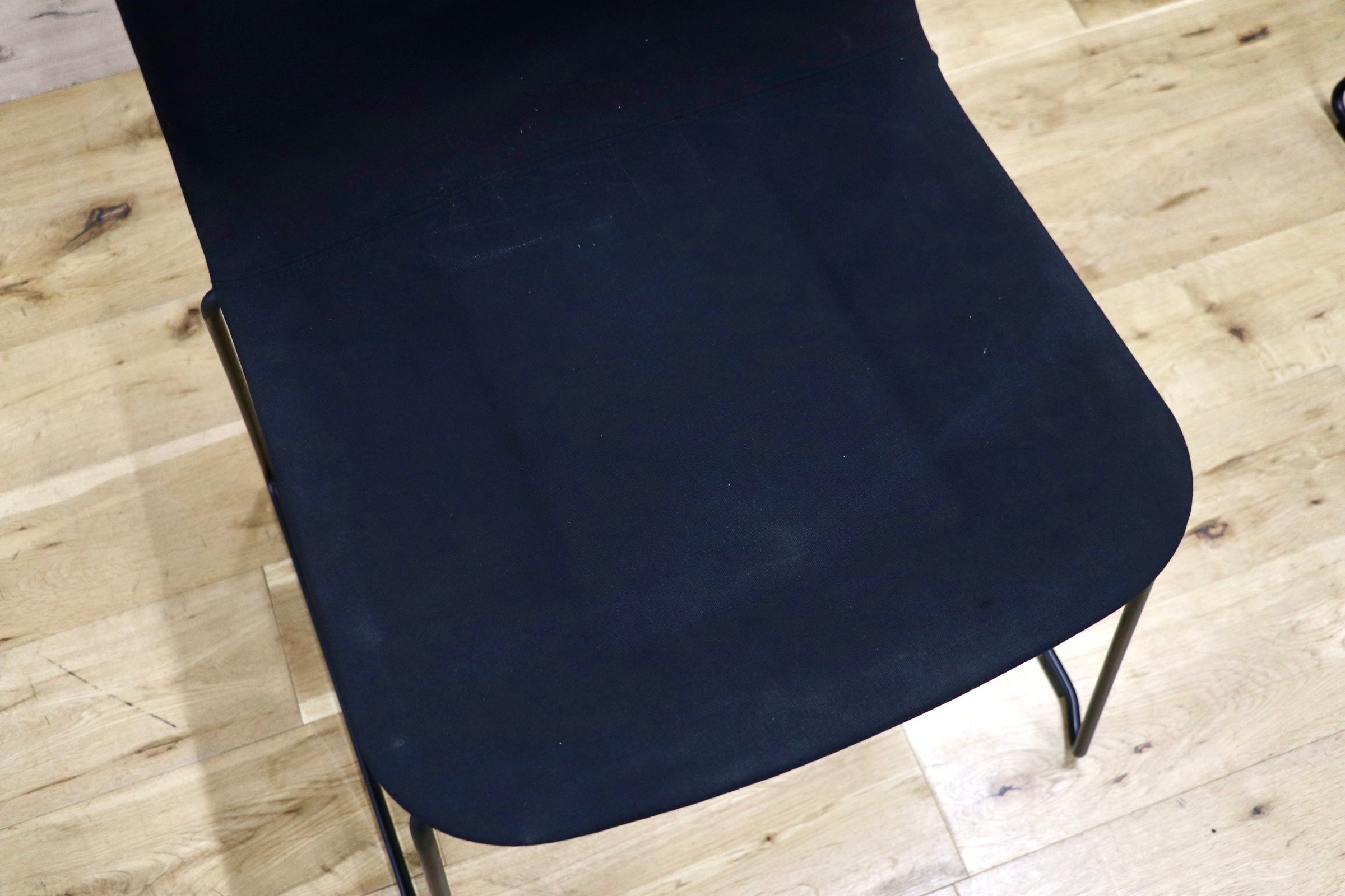 GMJS116A○FREDERICIA / フレデリシア スタッキングチェア ダイニングチェア アームレスチェア デンマーク ファブリック モダン 2脚セット