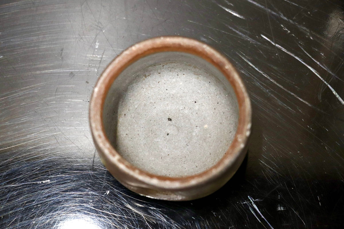 GMJK374AL◯備前焼 ぐい呑 酒器 盃 猪口 酒杯 一口盃 呑口 焼き締め 窯変 陶杯 和食器 陶器 在銘 伝統工芸 和モダン