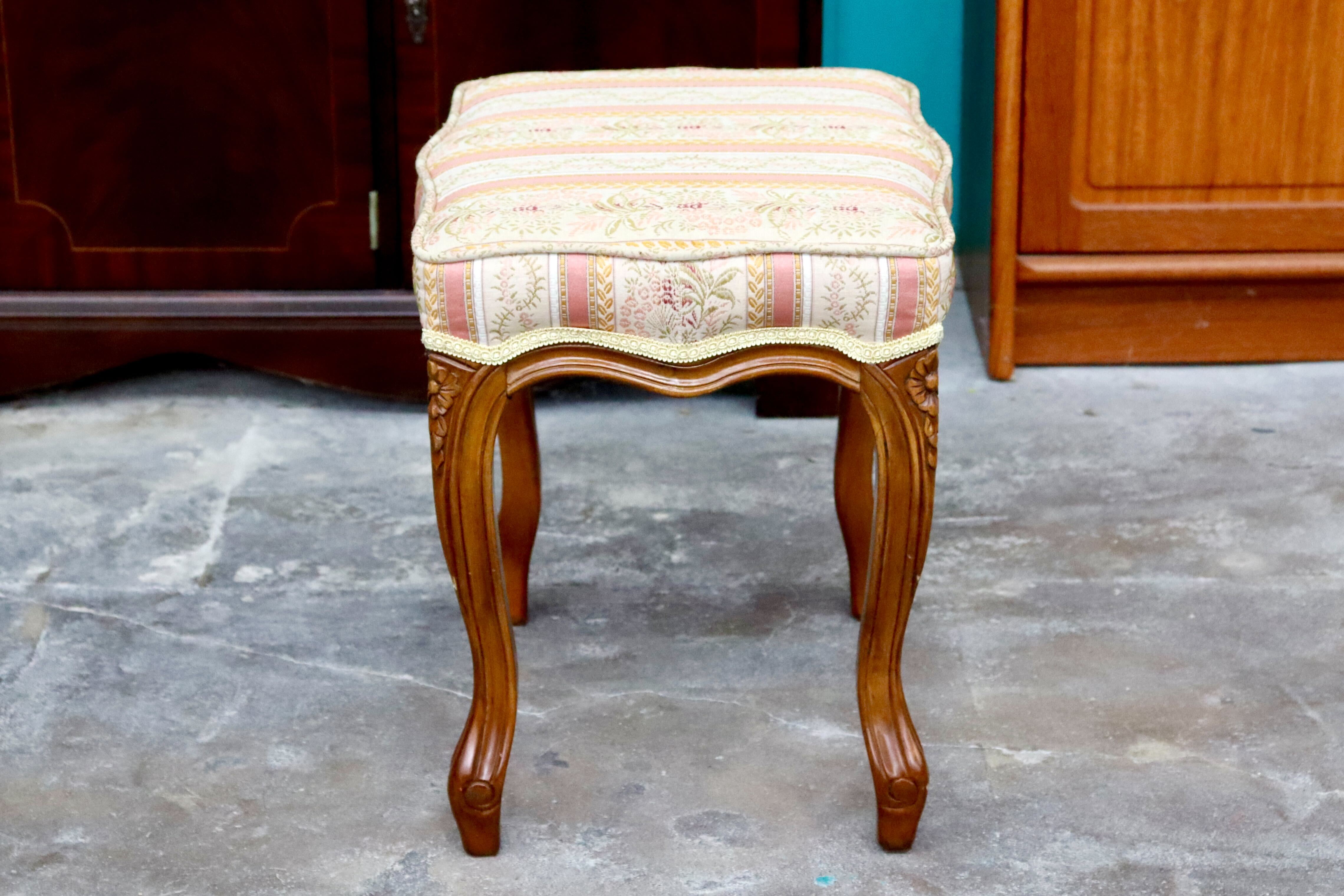 GMIK483○イタリア製 スツール チェア 椅子 猫脚 腰掛け ピンク ストライプ ヨーロピアン 彫刻 アンティーク クラシック