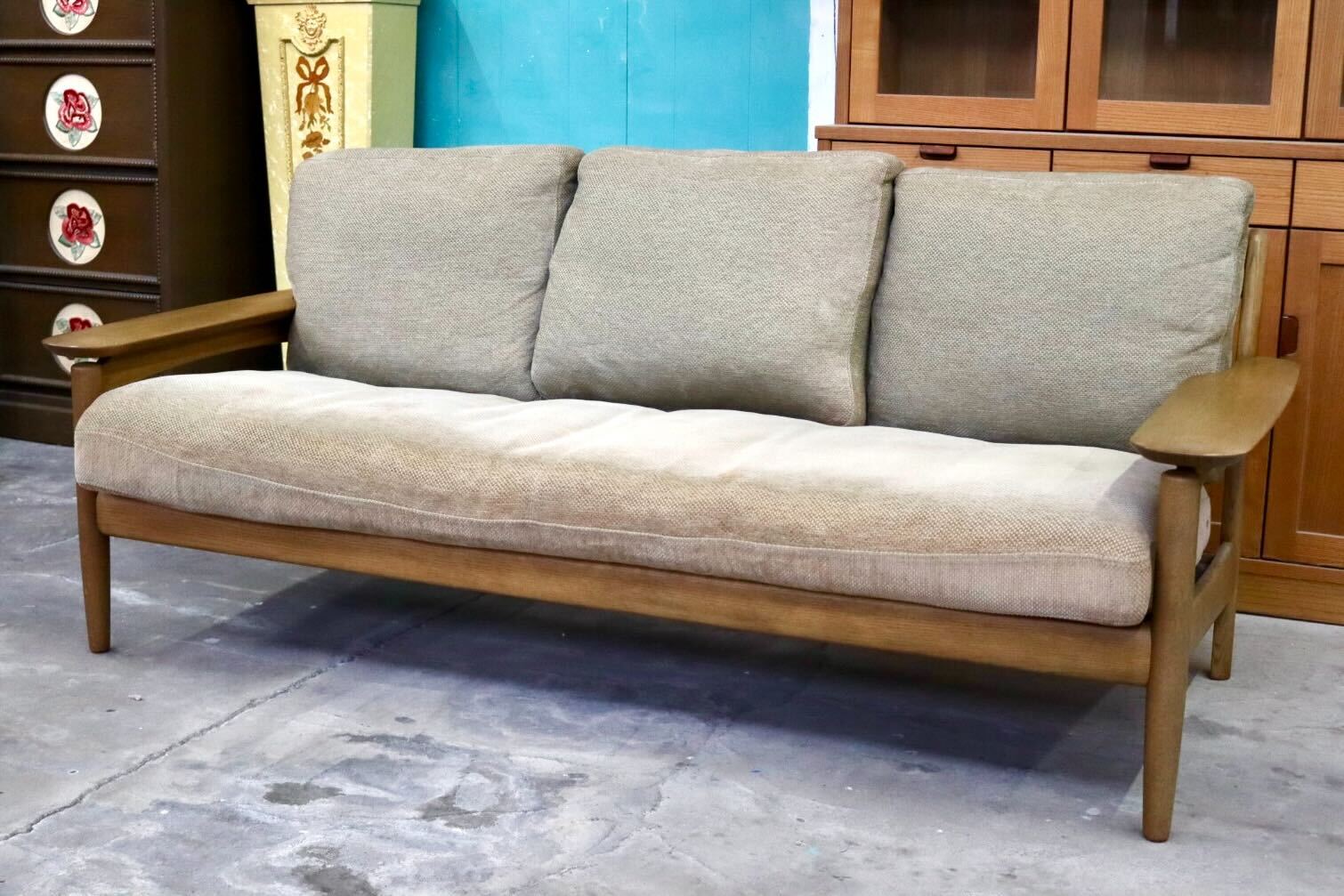 GMIK739A○karimoku / カリモク 3人掛けソファ トリプルソファ アームチェア 木製 ファブリック 北欧スタイル 国産家具