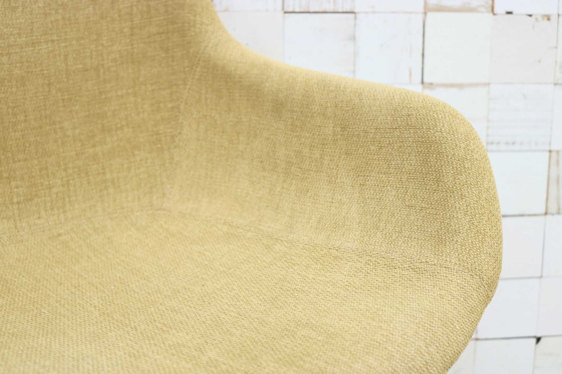 GMIH498B○Calligaris / カリガリス IGLOO イグルー ダイニングチェア チェア 椅子 ファブリック 店舗什器 イタリア 定価約9.8万