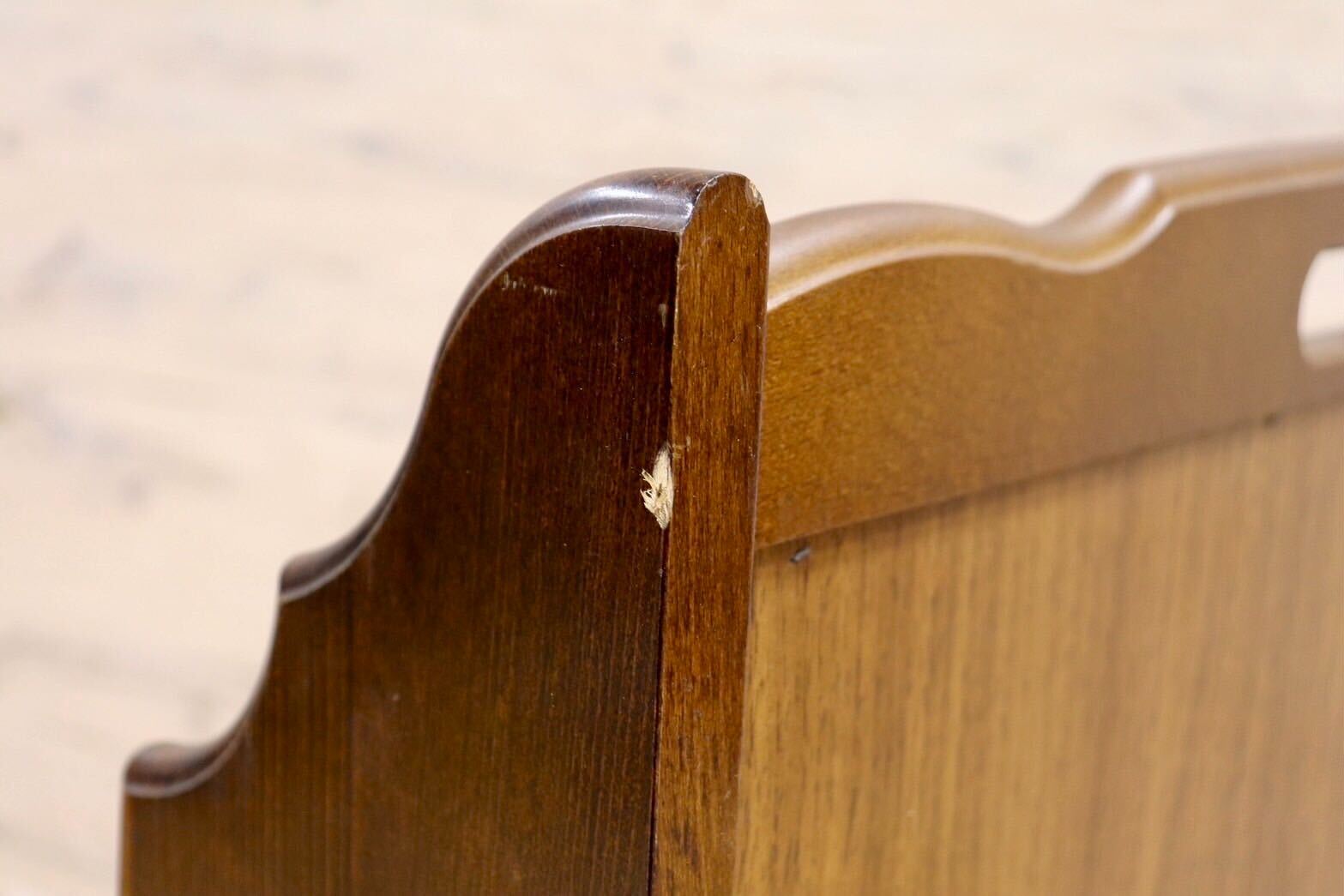 GMIS448○karimoku カリモク マガジンラック 2段ラック 薔薇 インテリア クラシカル レトロ ヴィンテージ 木製家具 国産家具