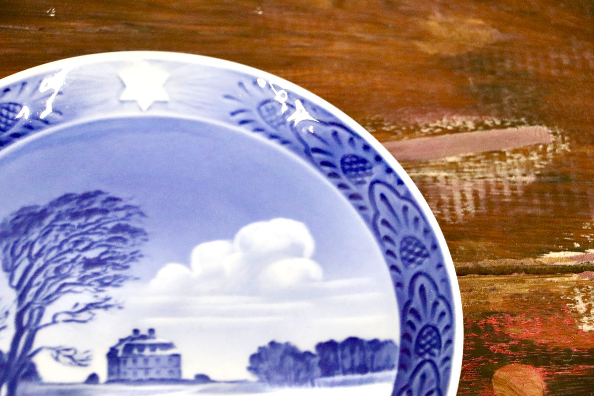 GMJO136L〇ROYAL COPENHAGEN / ロイヤルコペンハーゲン 1934年 イヤープレート 一軒家 オルフ・イェンセン エルミタージュ城 デンマーク製