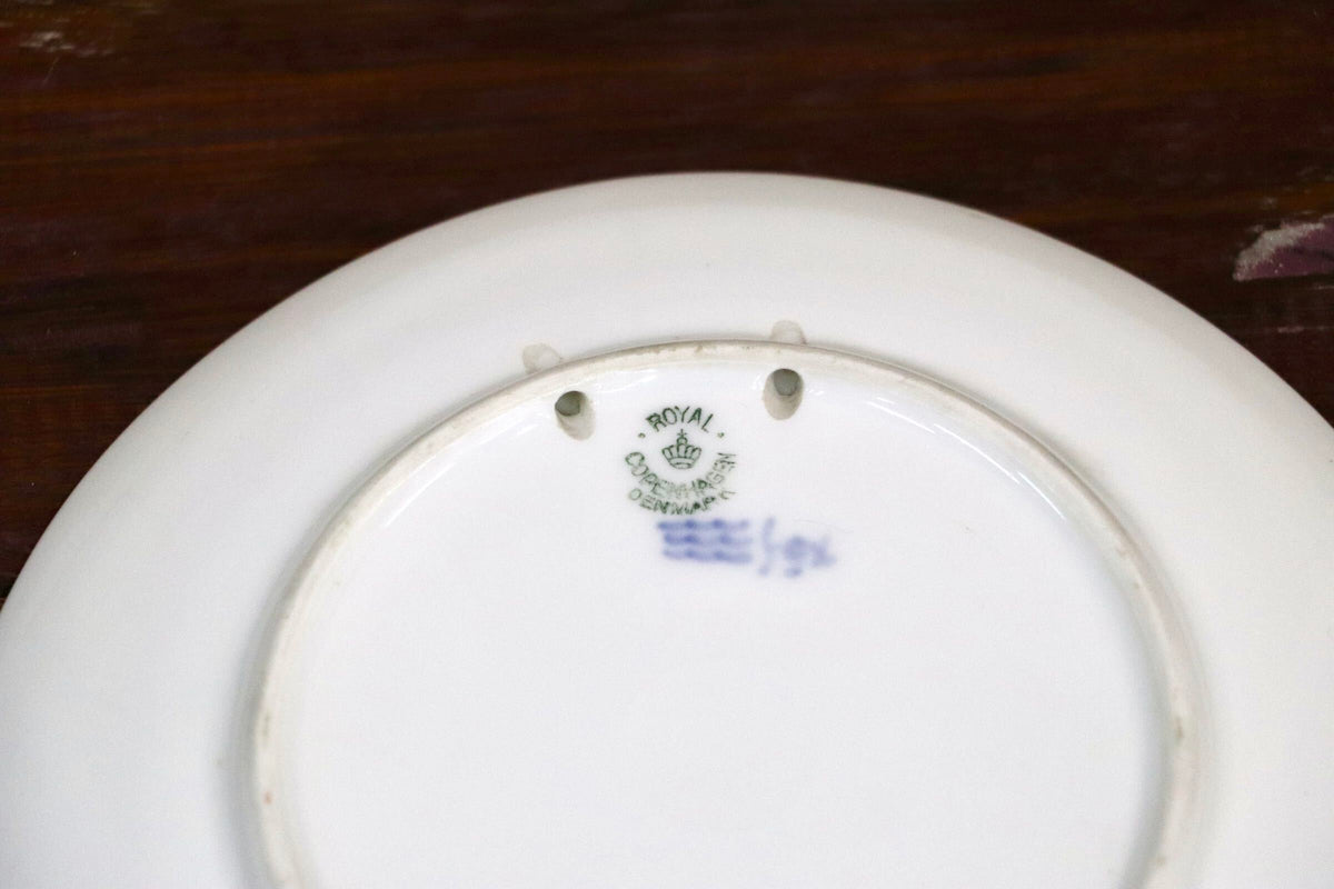 GMJO136L〇ROYAL COPENHAGEN / ロイヤルコペンハーゲン 1934年 イヤープレート 一軒家 オルフ・イェンセン エルミタージュ城 デンマーク製