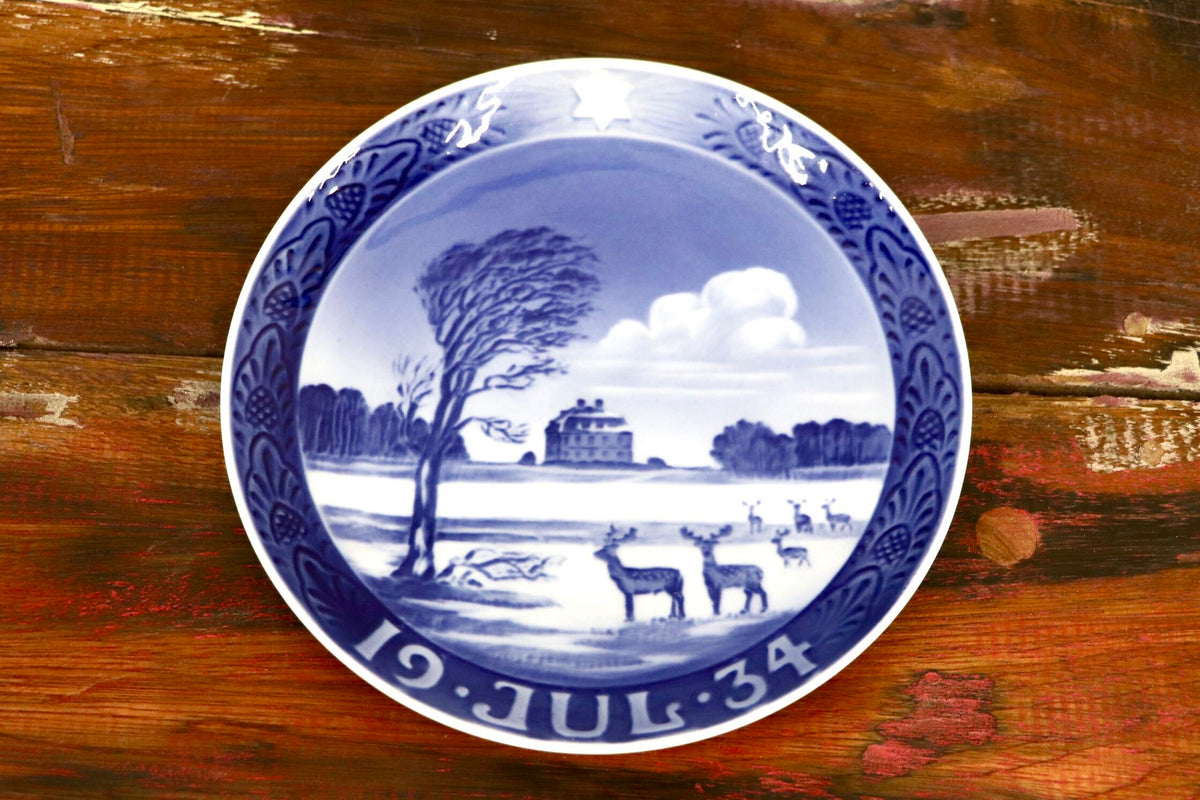 GMJO136L〇ROYAL COPENHAGEN / ロイヤルコペンハーゲン 1934年 イヤープレート 一軒家 オルフ・イェンセン エルミタージュ城 デンマーク製