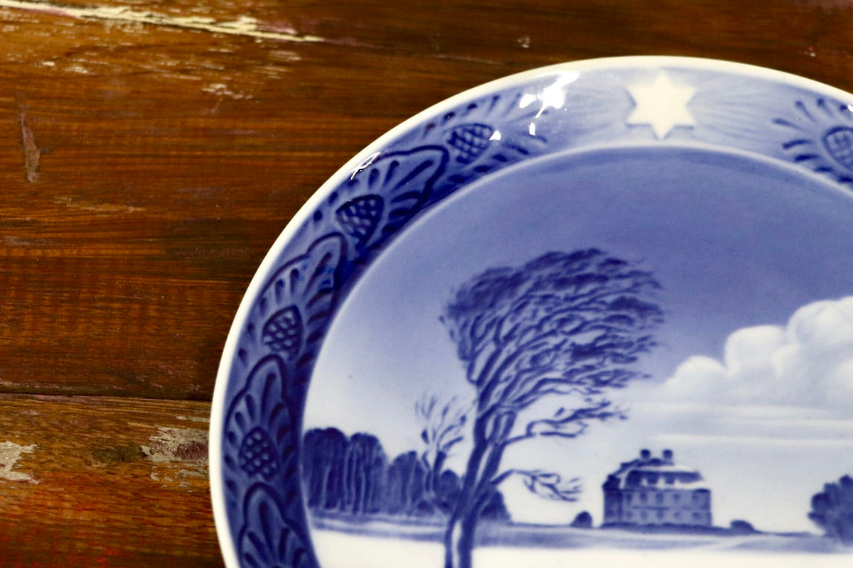 GMJO136L〇ROYAL COPENHAGEN / ロイヤルコペンハーゲン 1934年 イヤープレート 一軒家 オルフ・イェンセン エルミタージュ城 デンマーク製